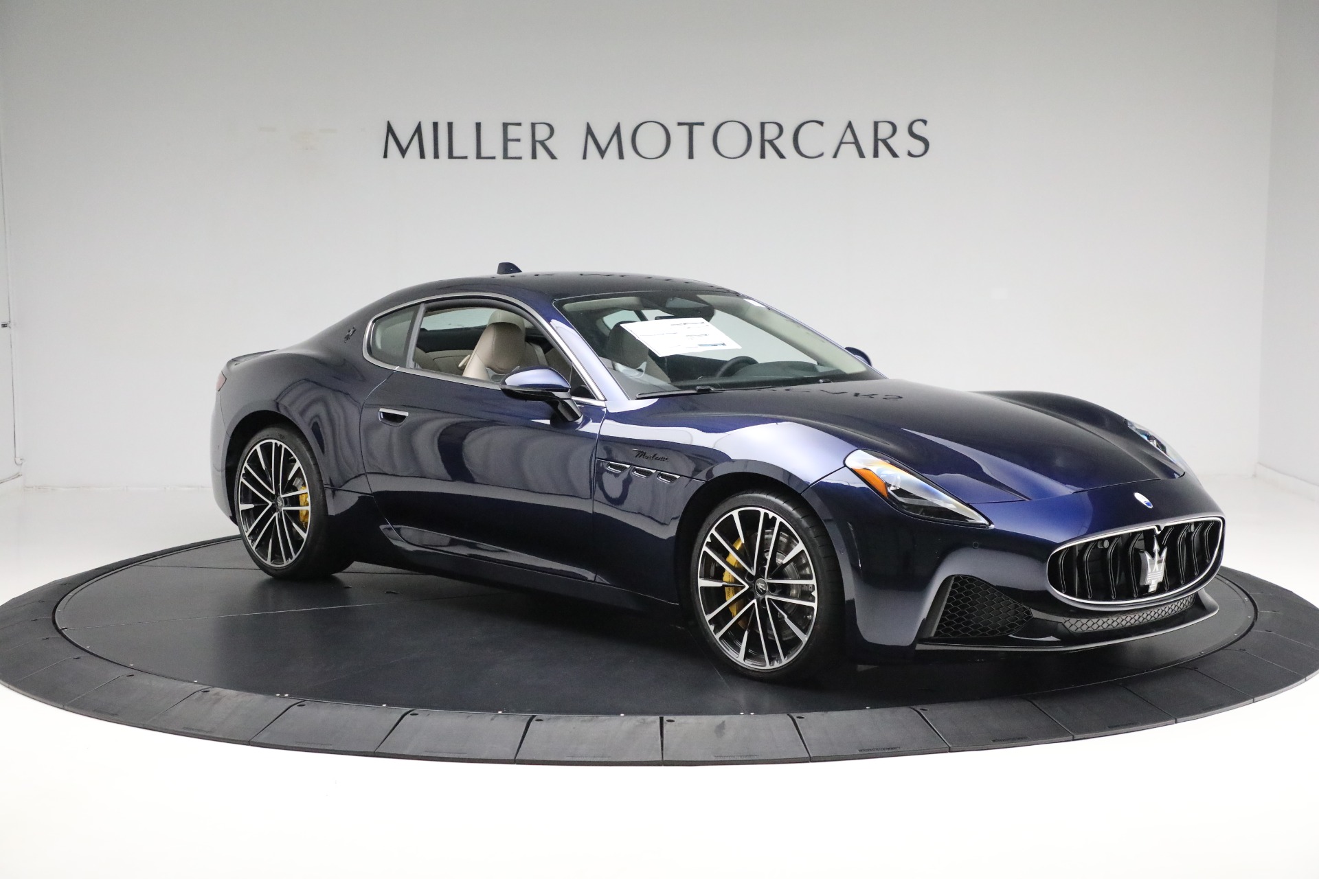 New-2024-Maserati-GranTurismo-Modena