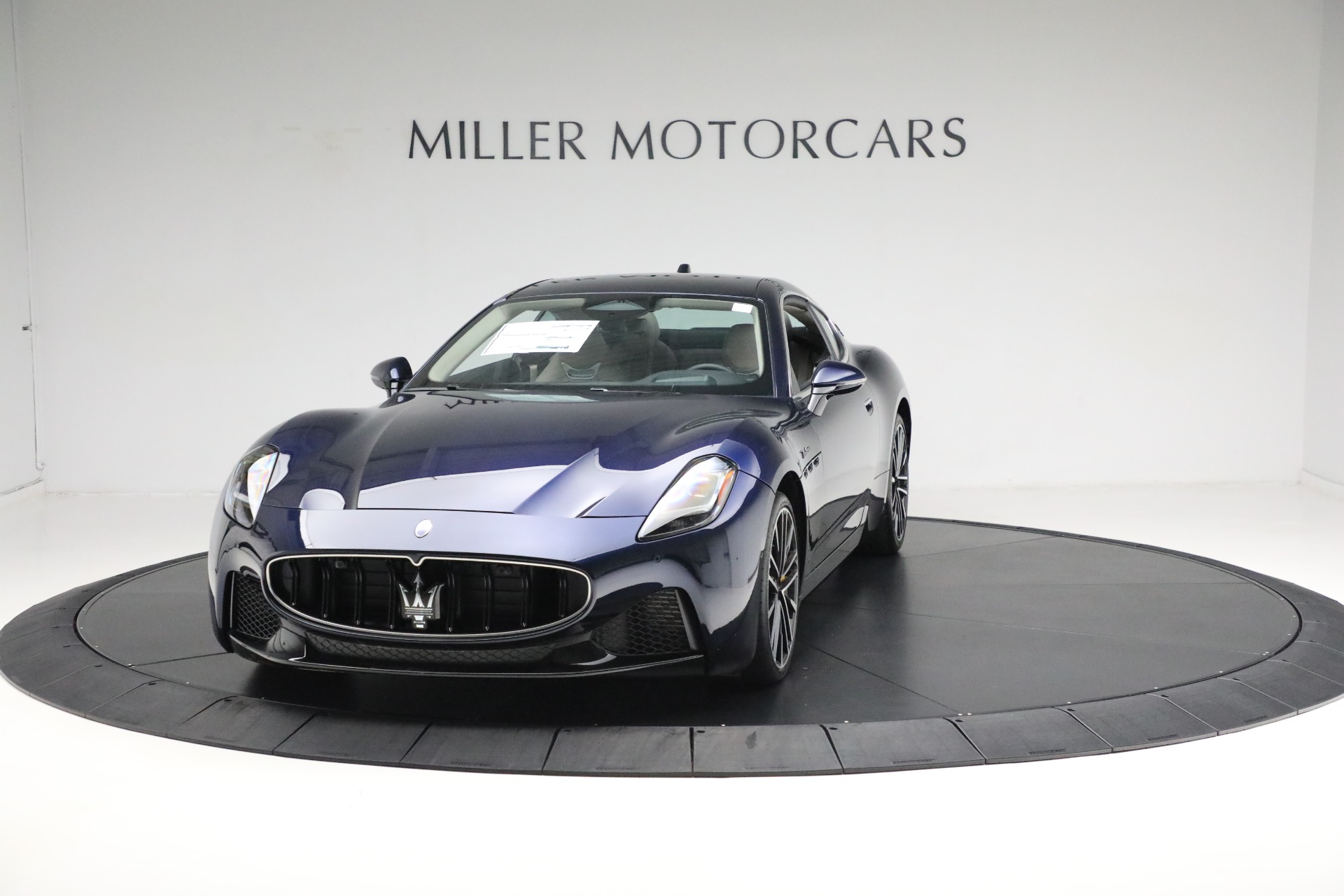 New-2024-Maserati-GranTurismo-Modena
