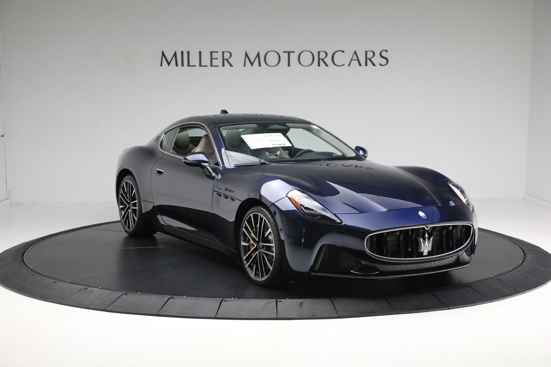 New-2024-Maserati-GranTurismo-Modena