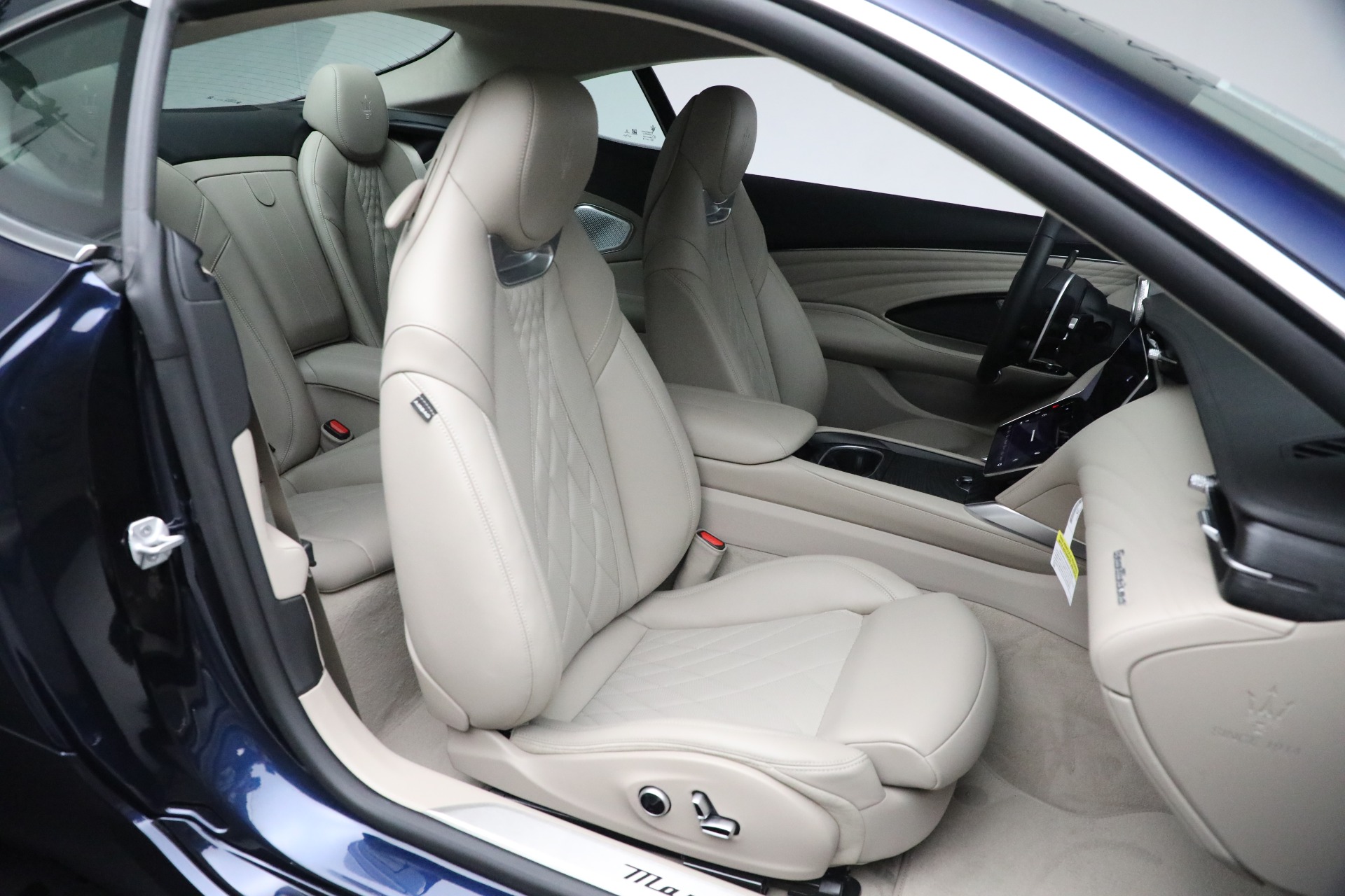 New-2024-Maserati-GranTurismo-Modena