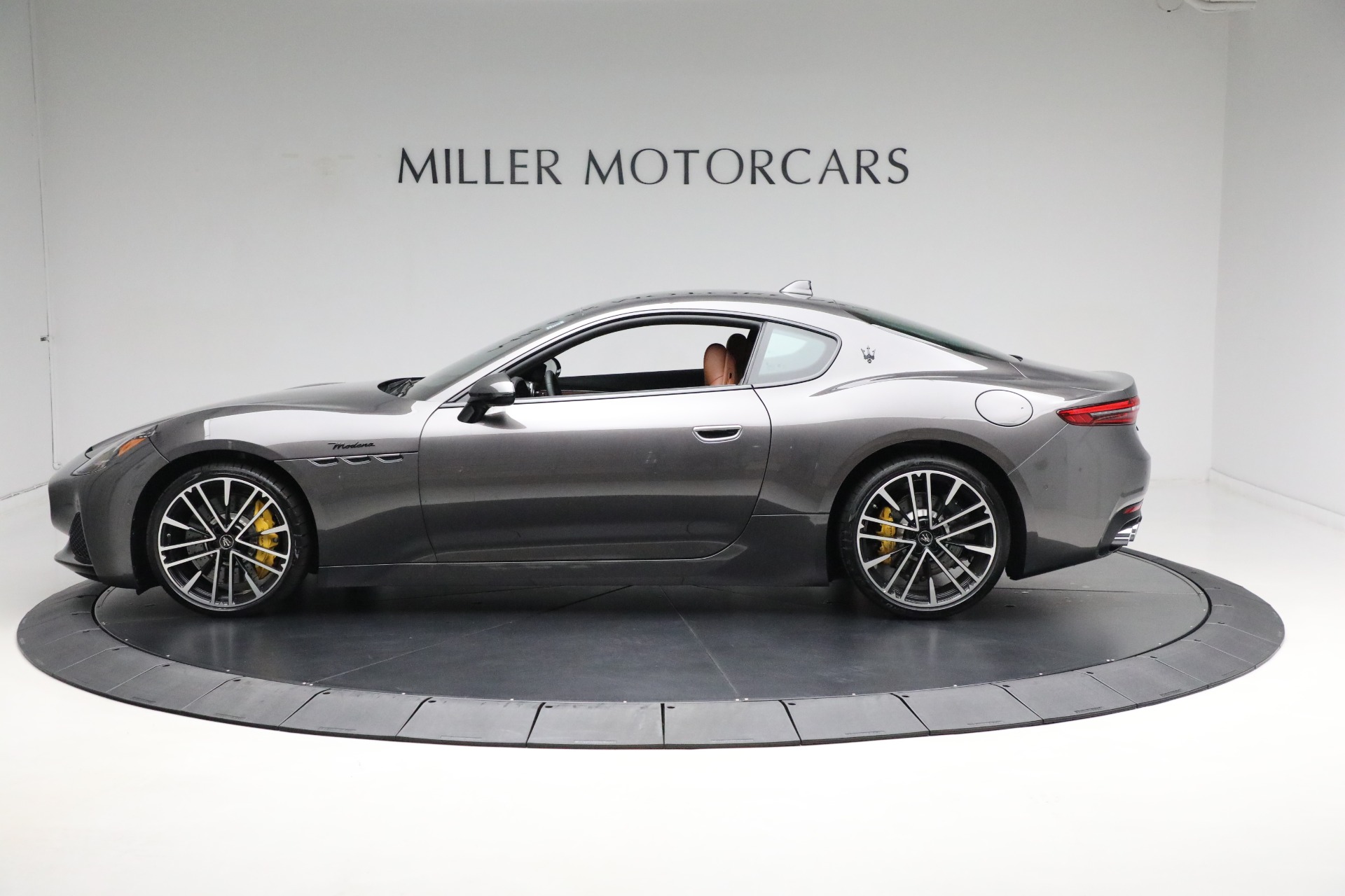Used-2024-Maserati-GranTurismo-Modena