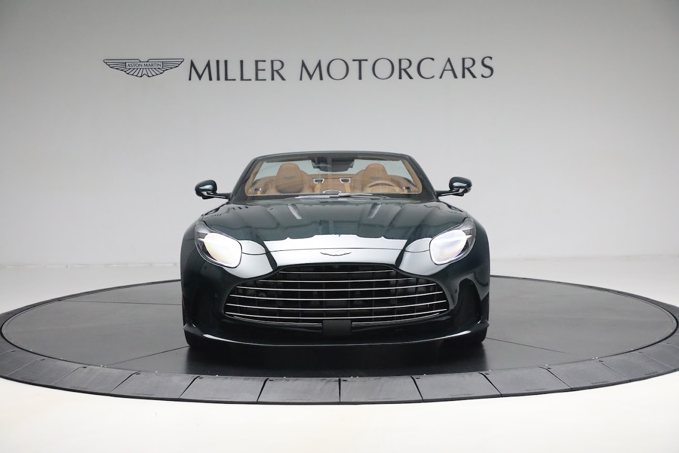 New-2024-Aston-Martin-DB12-Volante