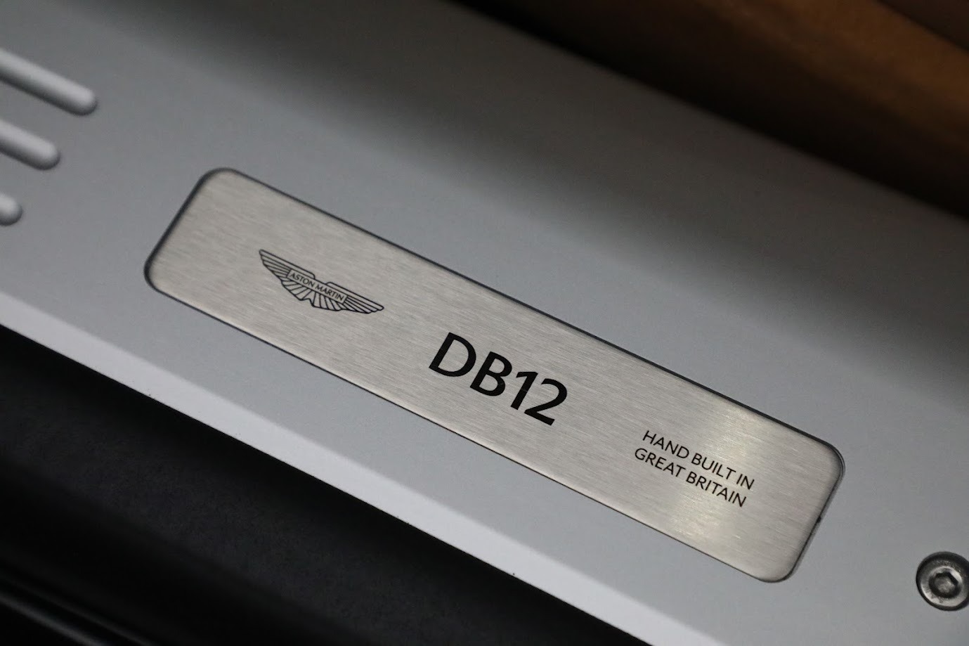 New-2024-Aston-Martin-DB12-Volante