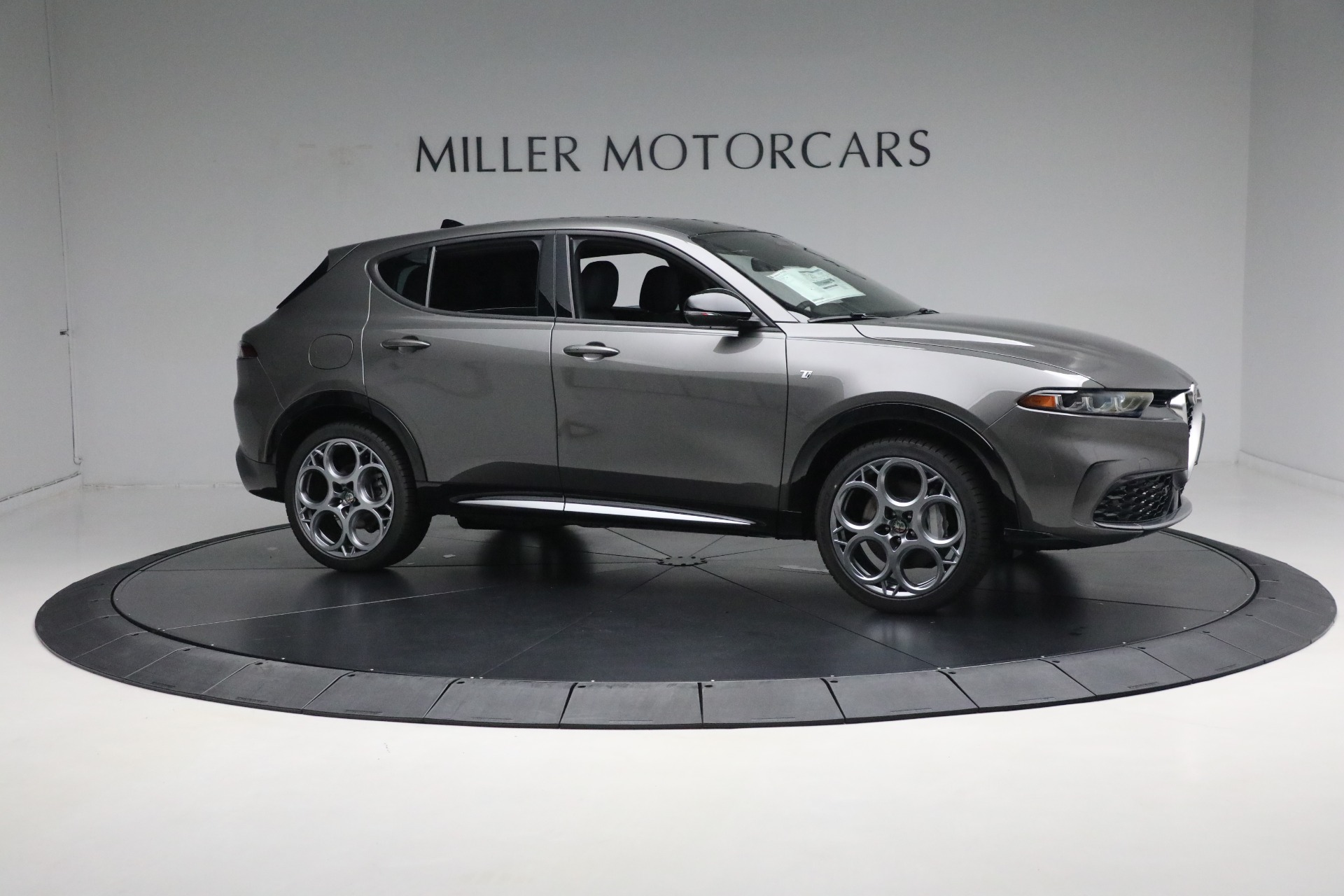 New-2024-Alfa-Romeo-Tonale-Ti