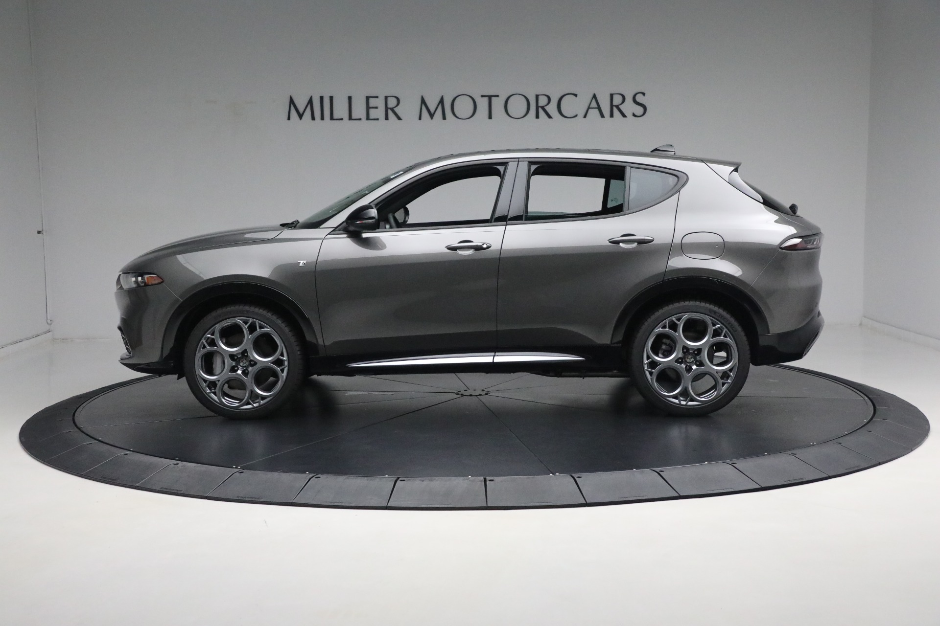 New-2024-Alfa-Romeo-Tonale-Ti