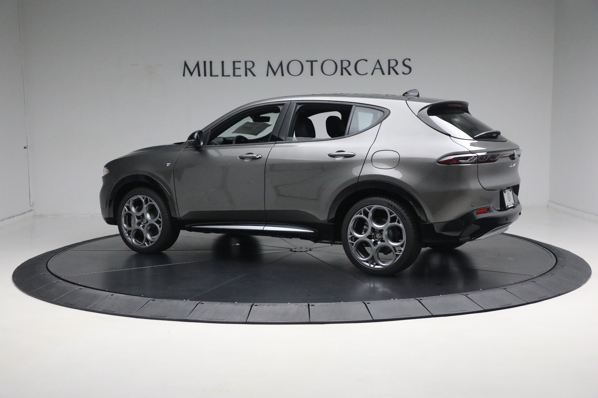 New-2024-Alfa-Romeo-Tonale-Ti