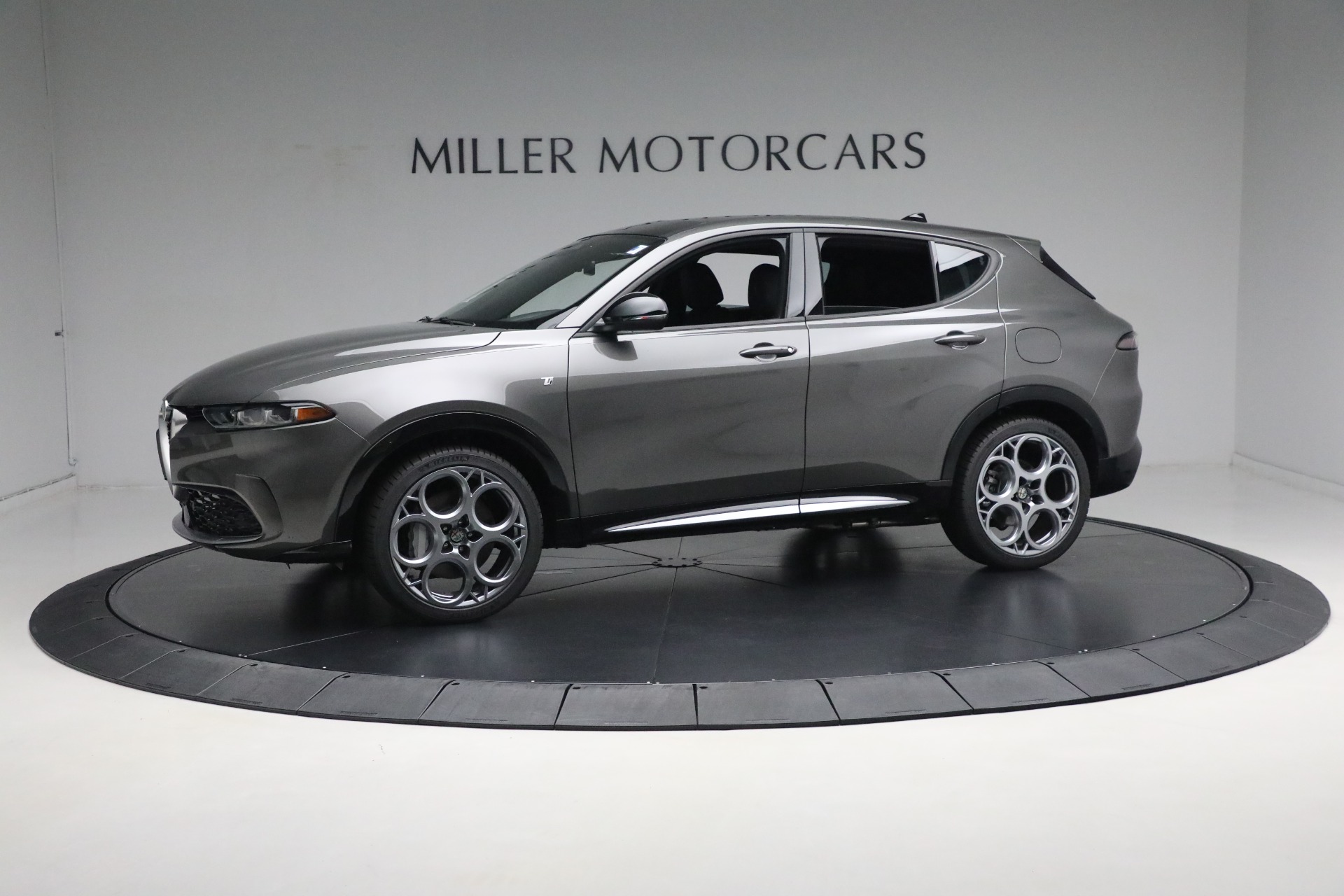 New-2024-Alfa-Romeo-Tonale-Ti