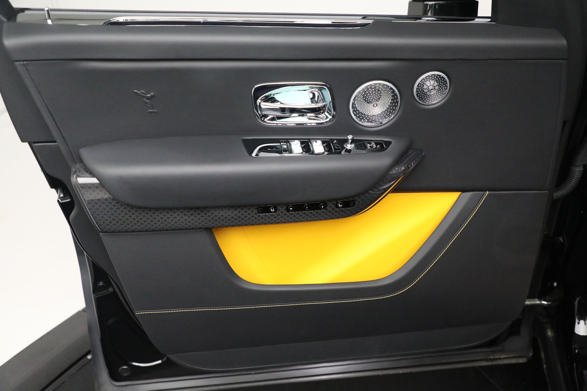 Used-2022-Rolls-Royce-Black-Badge-Cullinan