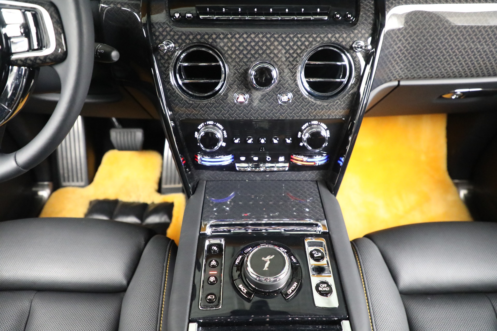 Used-2022-Rolls-Royce-Black-Badge-Cullinan