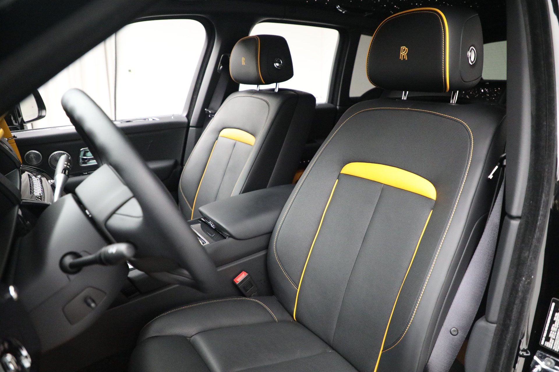 Used-2022-Rolls-Royce-Black-Badge-Cullinan