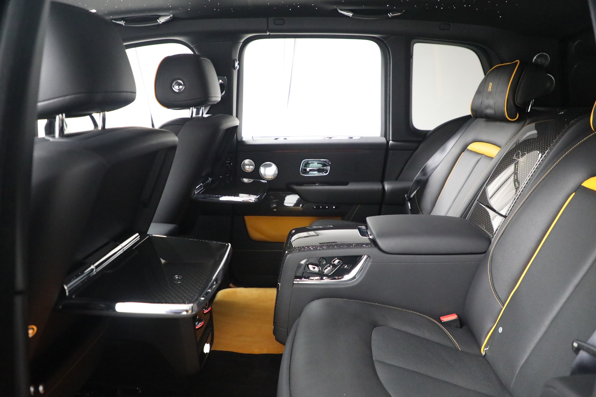 Used-2022-Rolls-Royce-Black-Badge-Cullinan