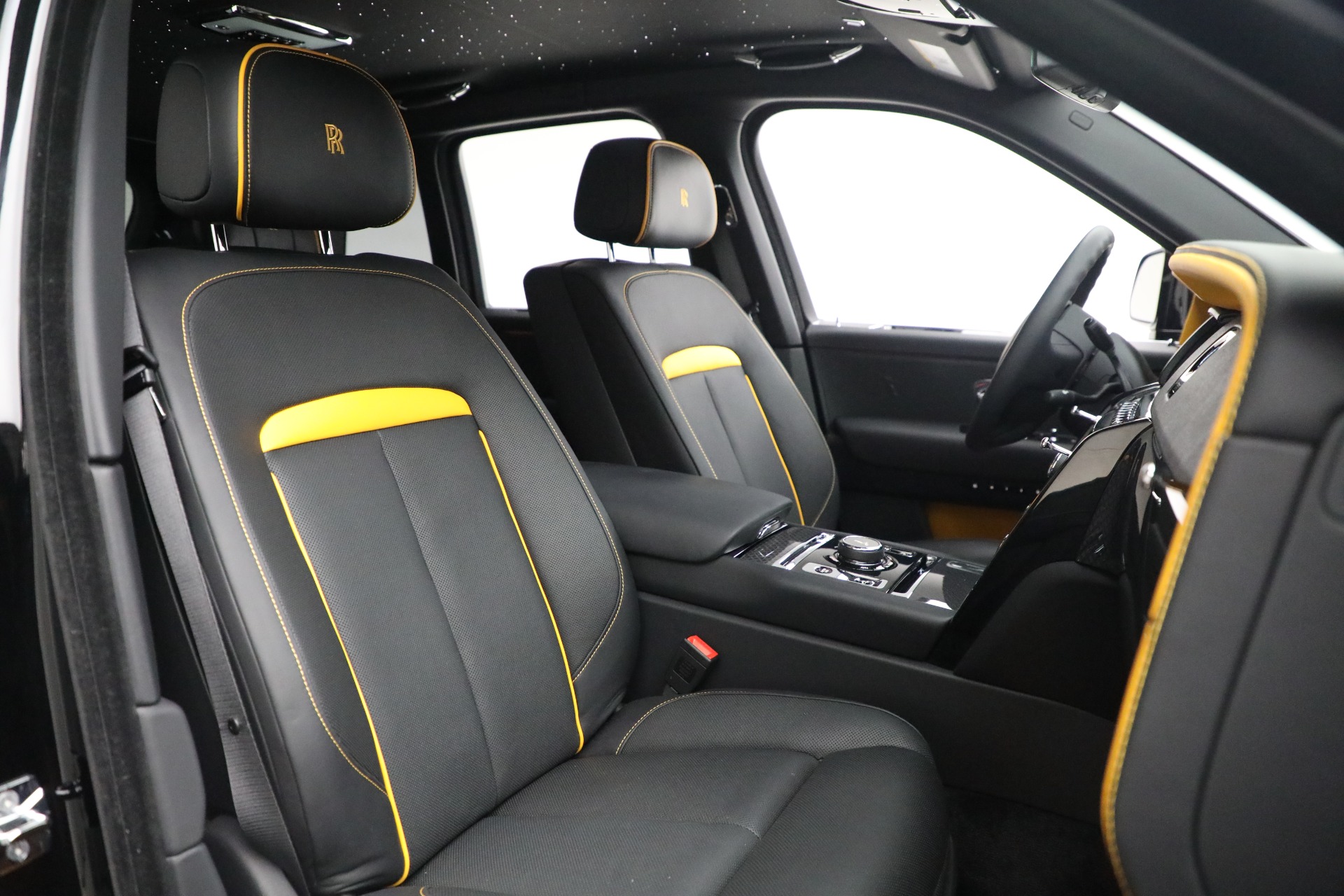 Used-2022-Rolls-Royce-Black-Badge-Cullinan