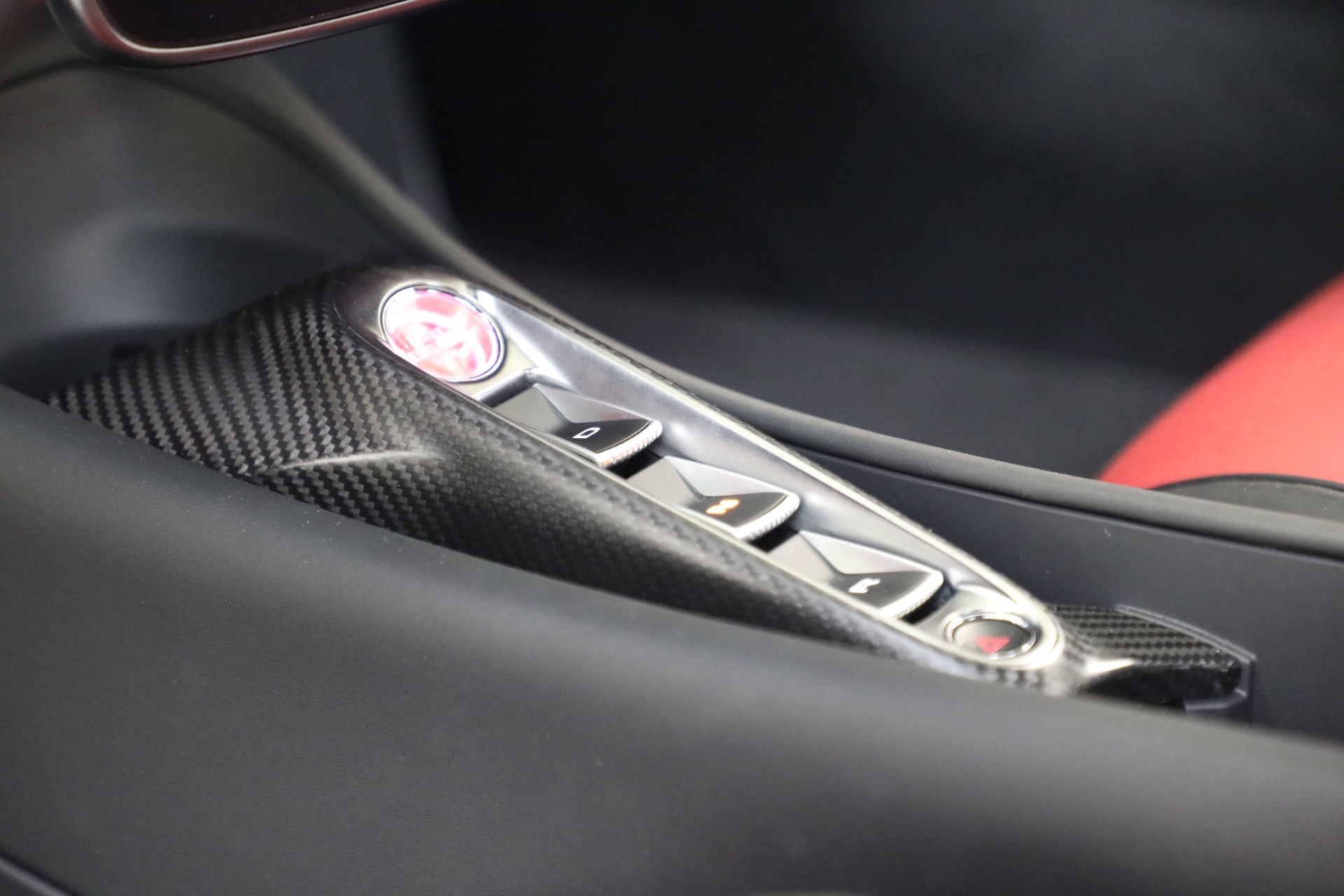 New-2024-McLaren-Artura-TechLux