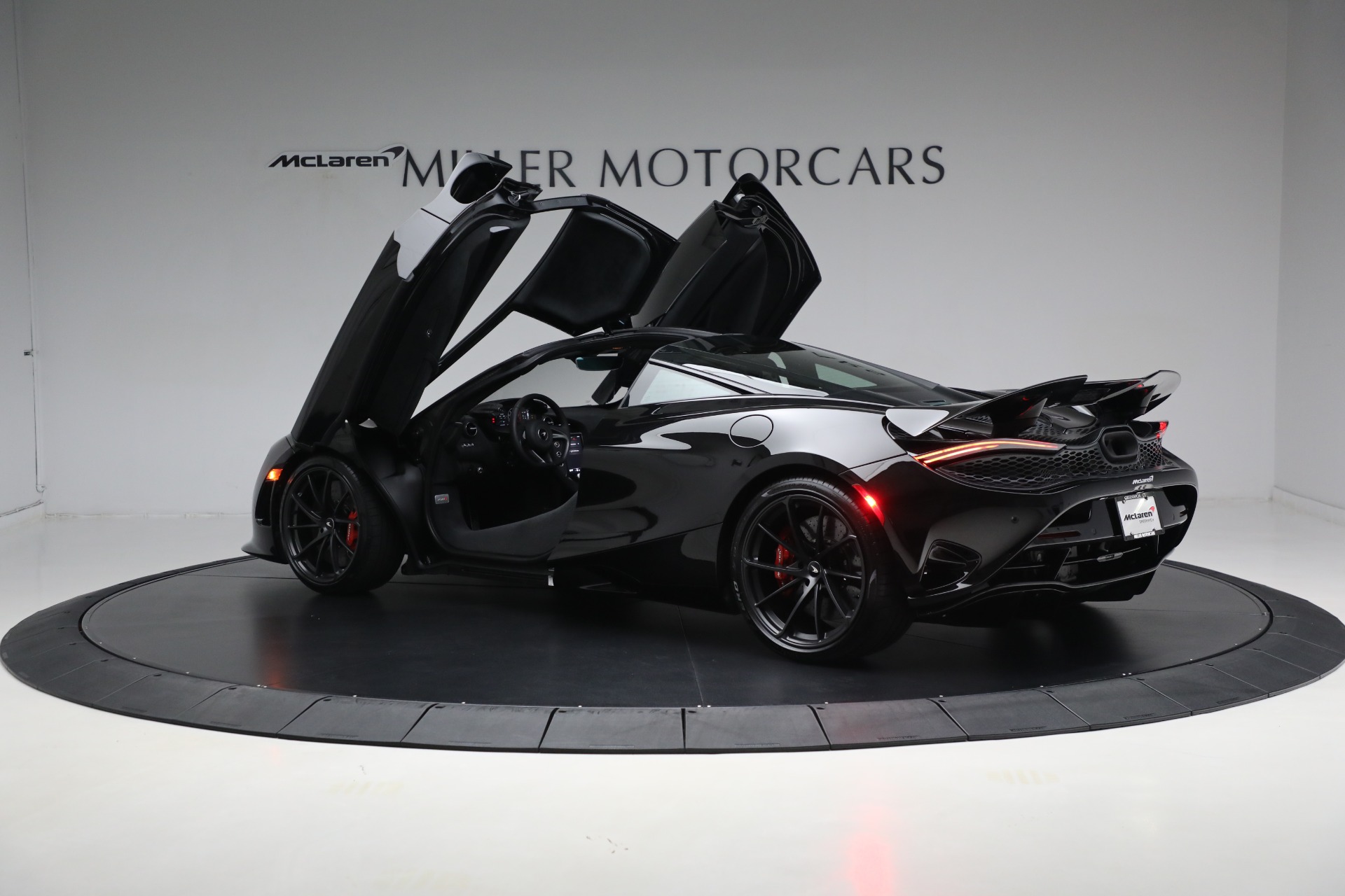 New-2024-McLaren-750S