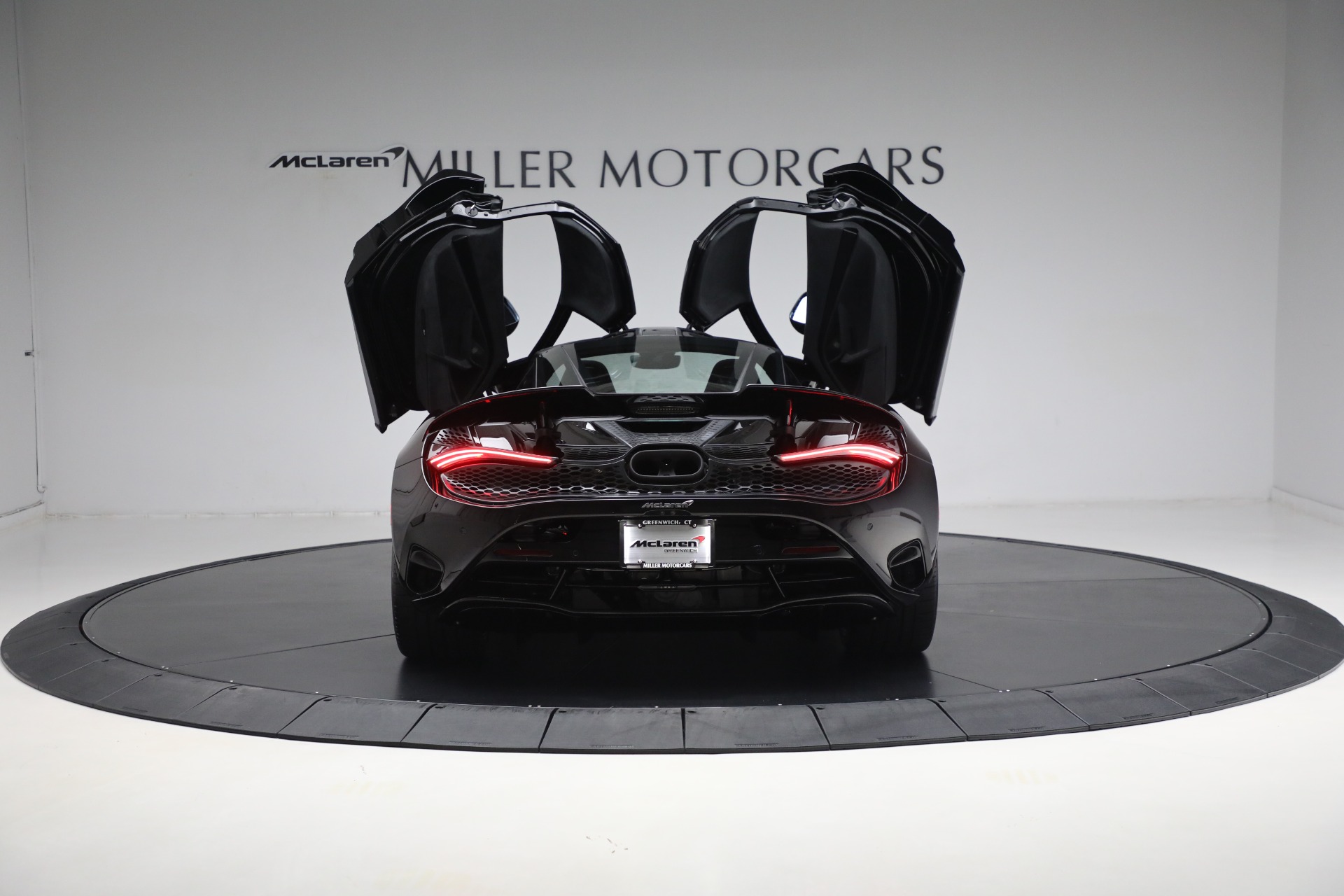New-2024-McLaren-750S