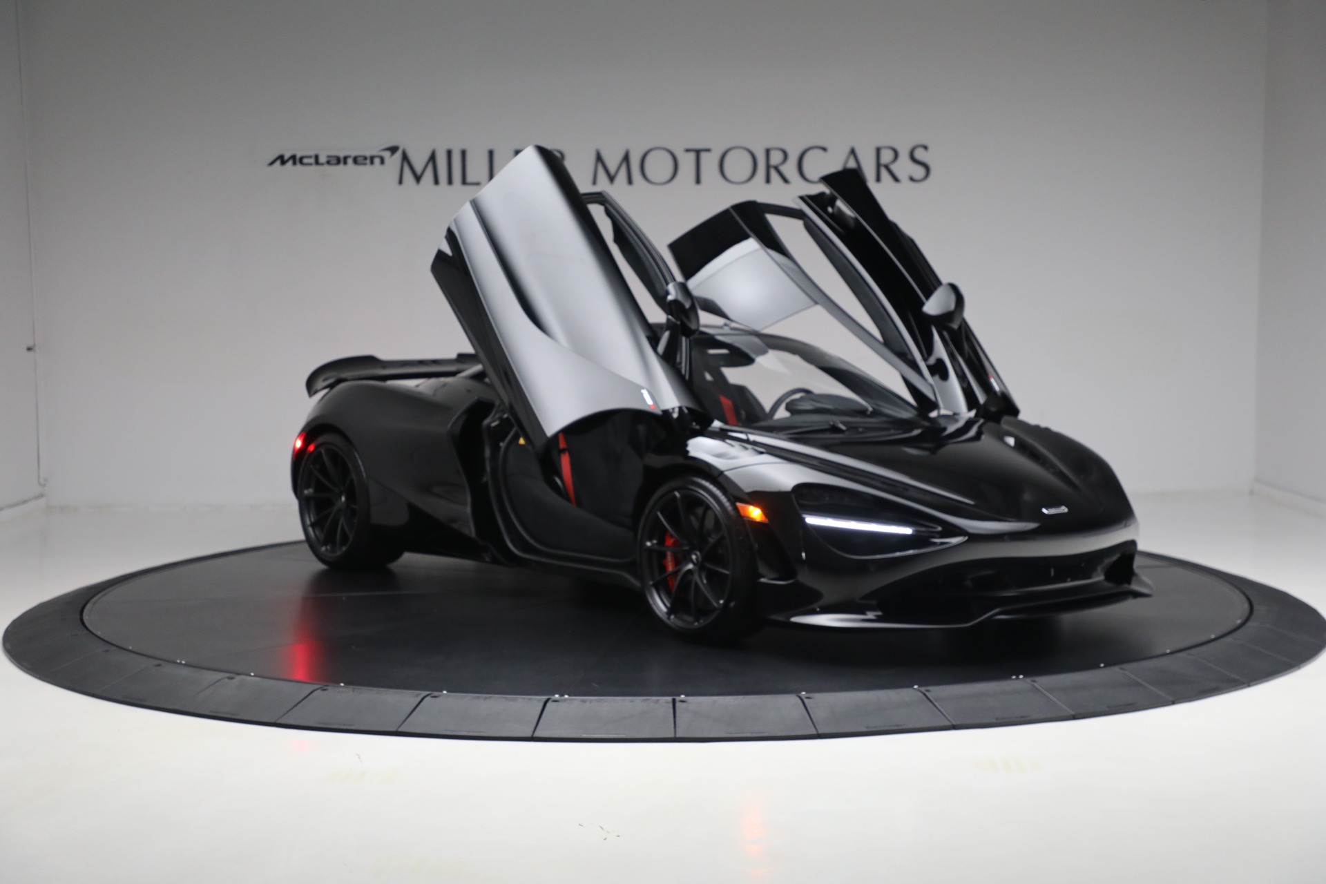 New-2024-McLaren-750S