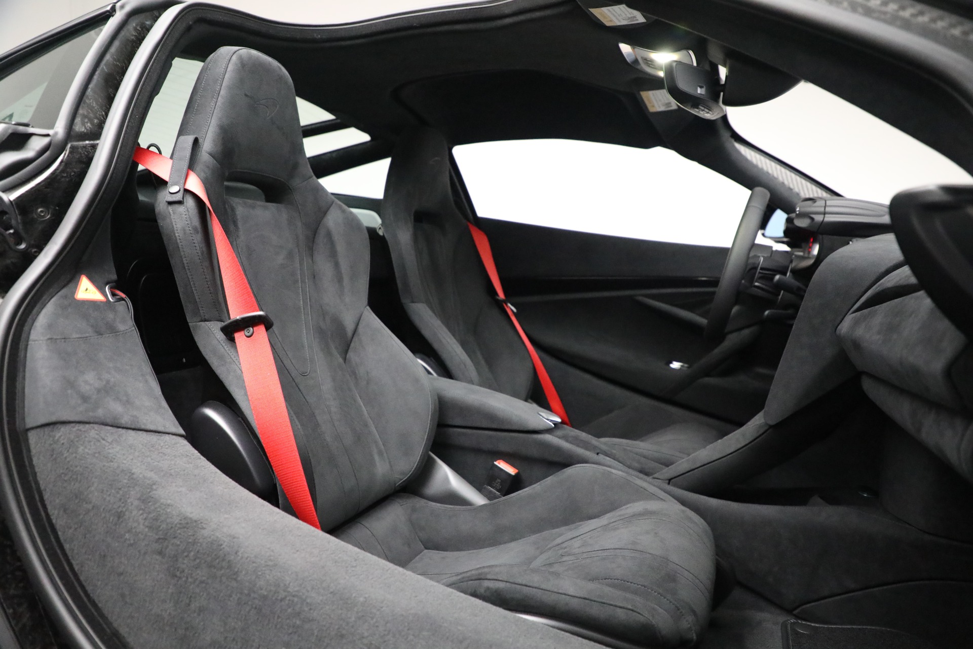 New-2024-McLaren-750S