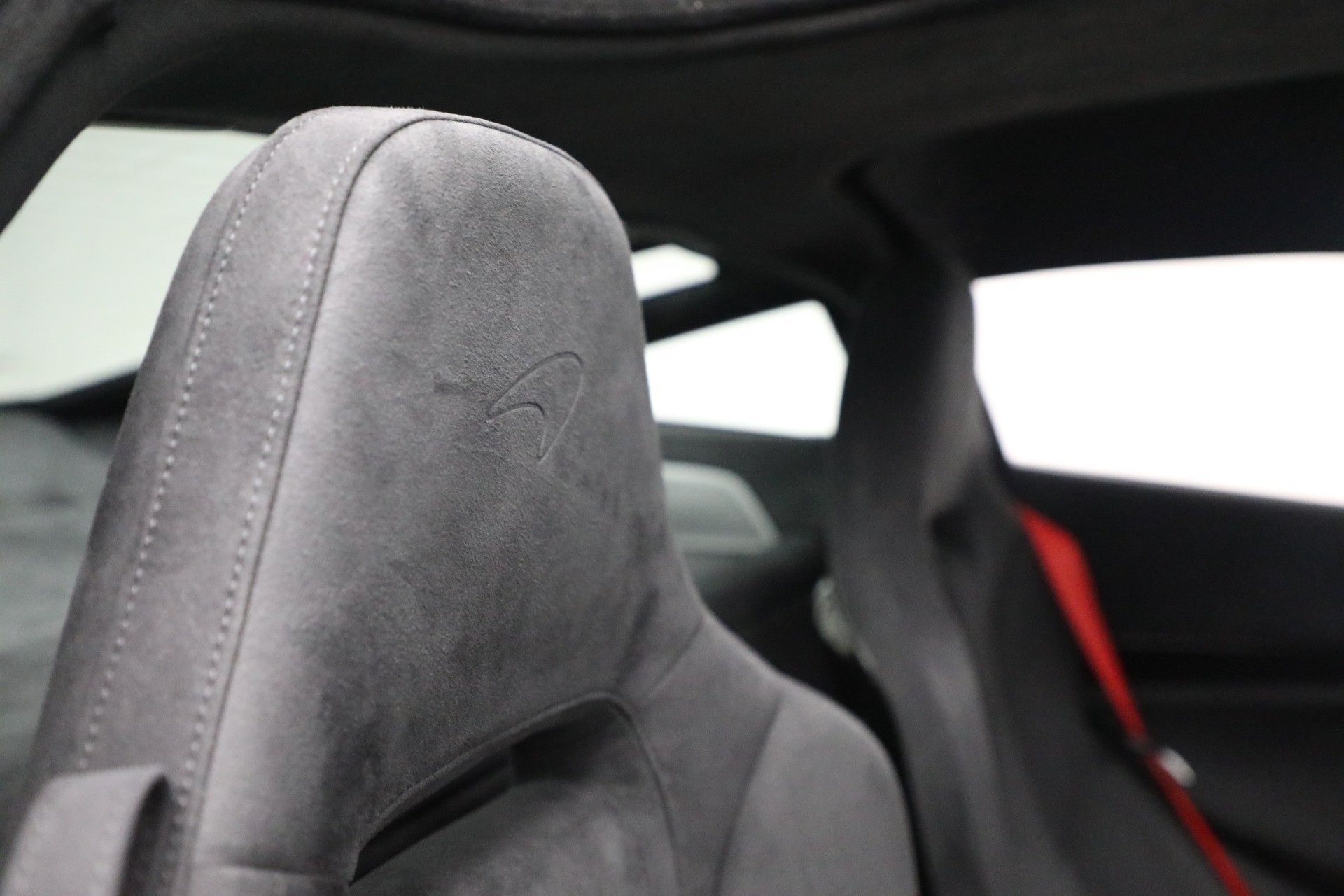 New-2024-McLaren-750S