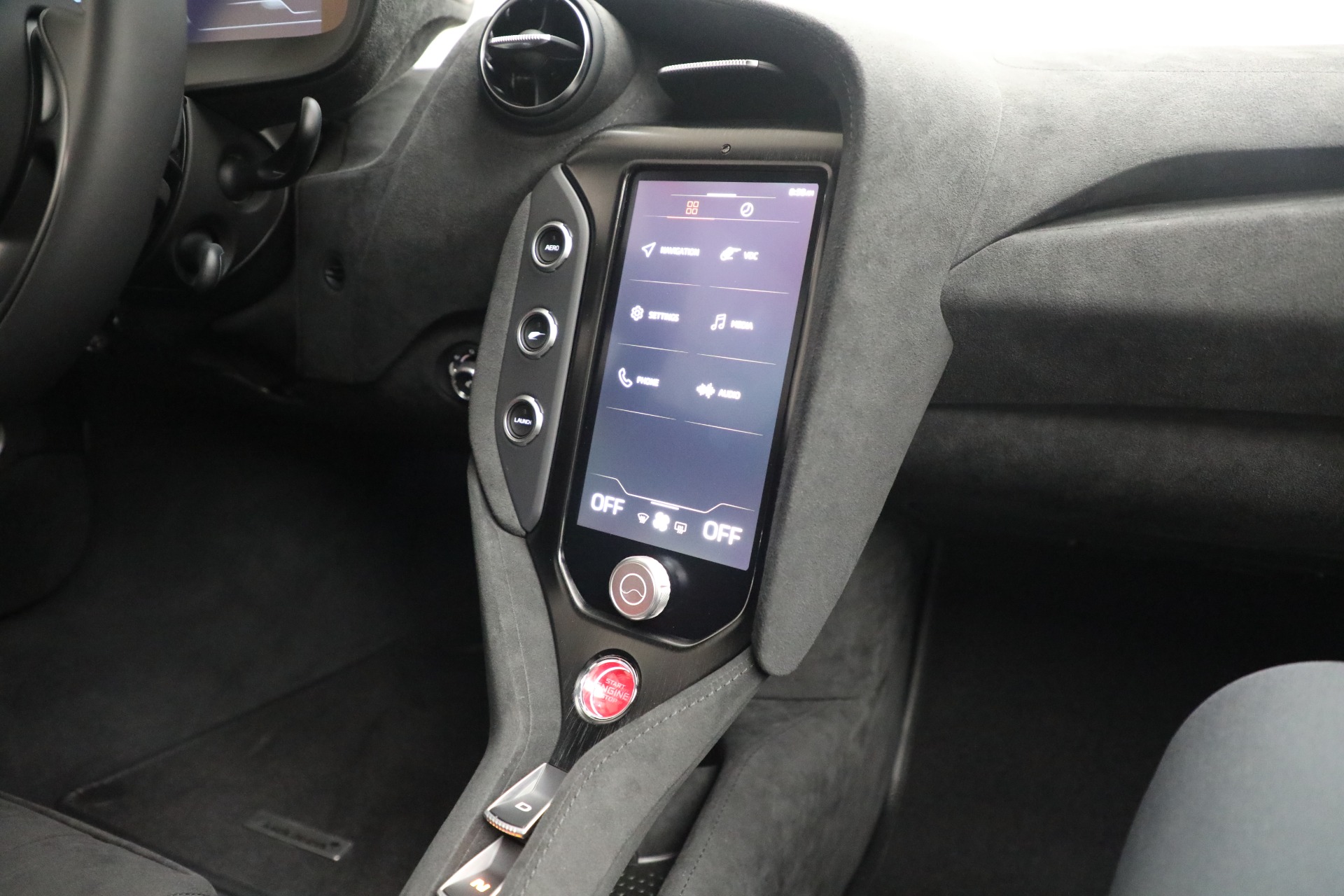 New-2024-McLaren-750S