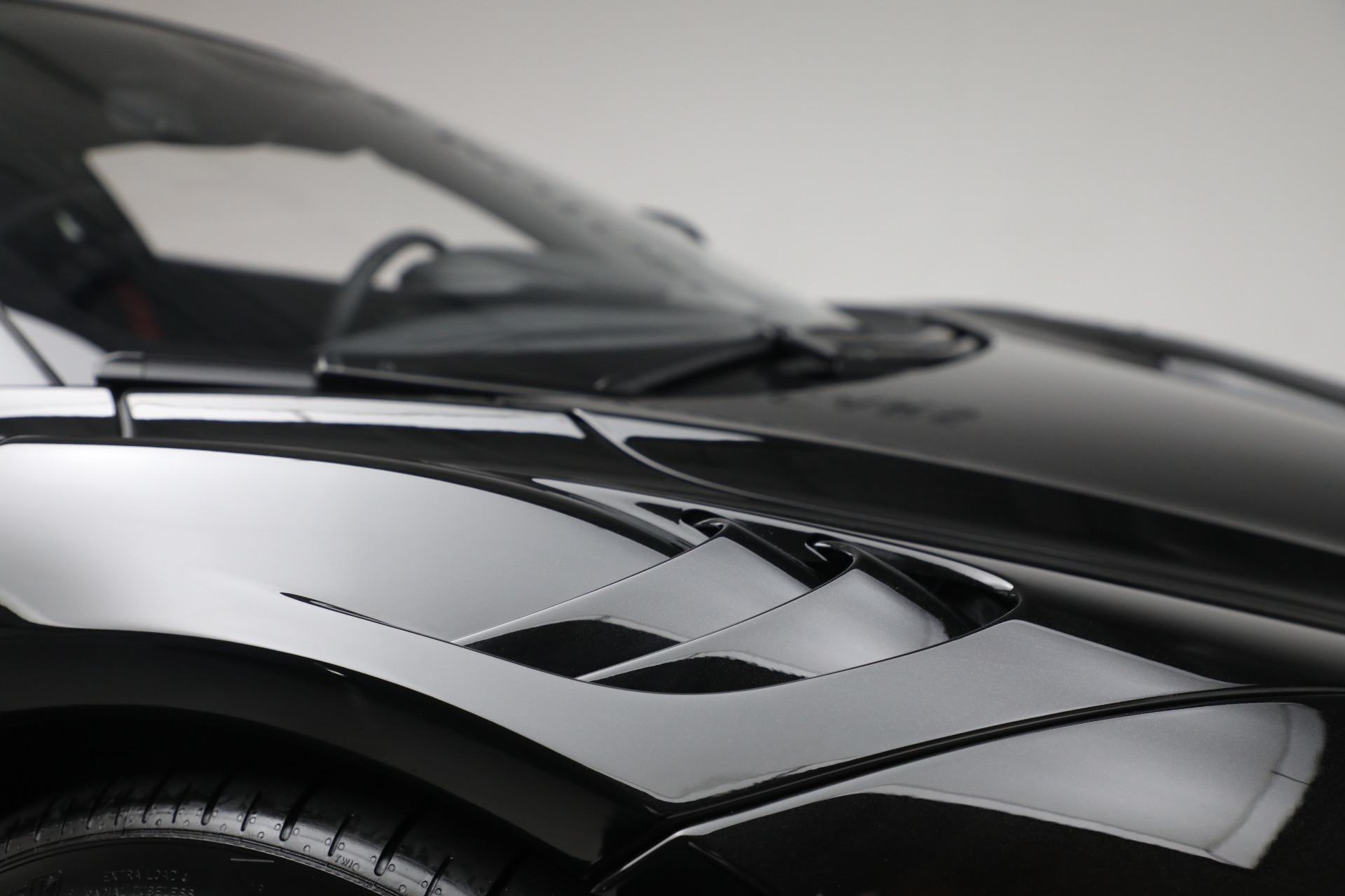 New-2024-McLaren-750S