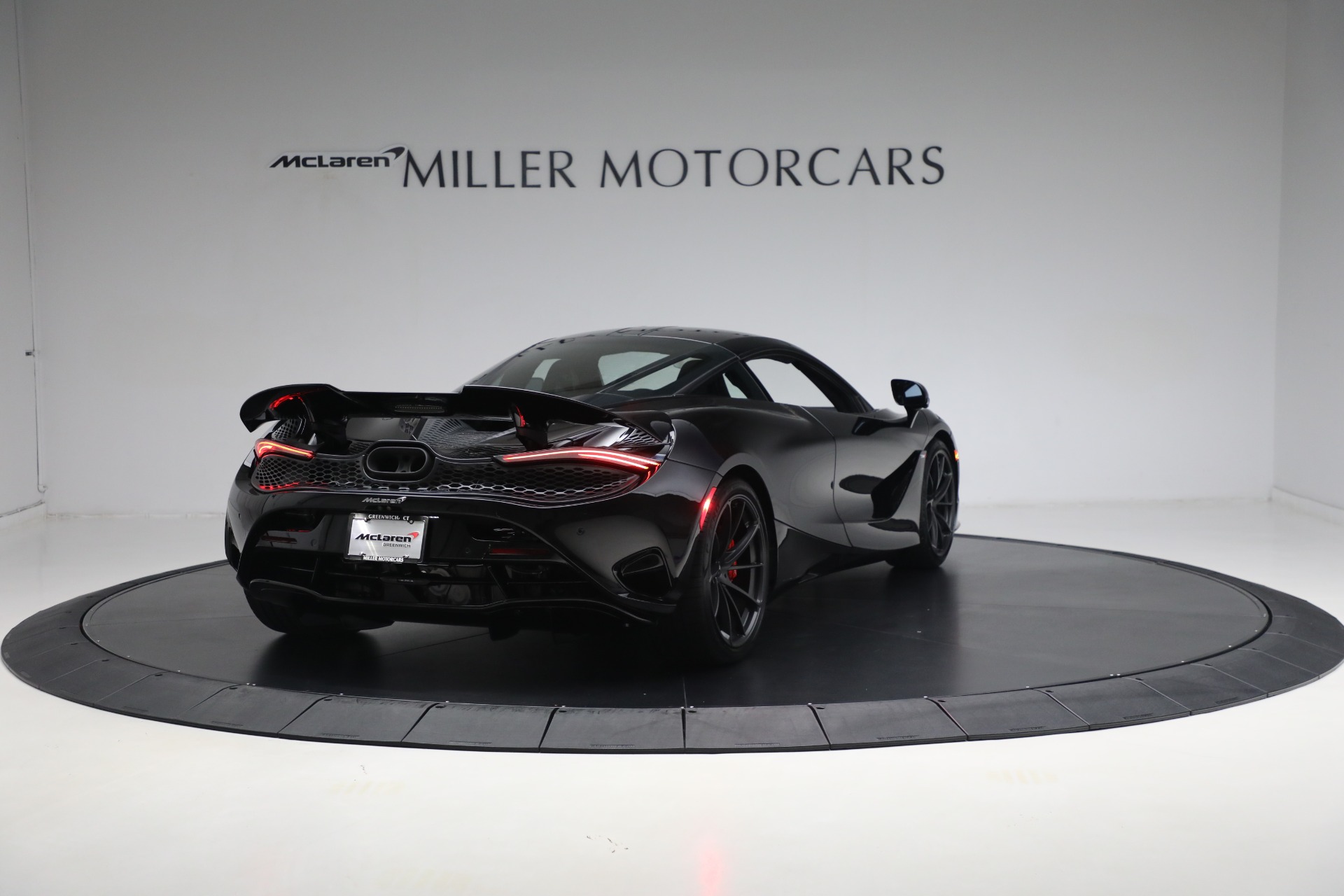 New-2024-McLaren-750S