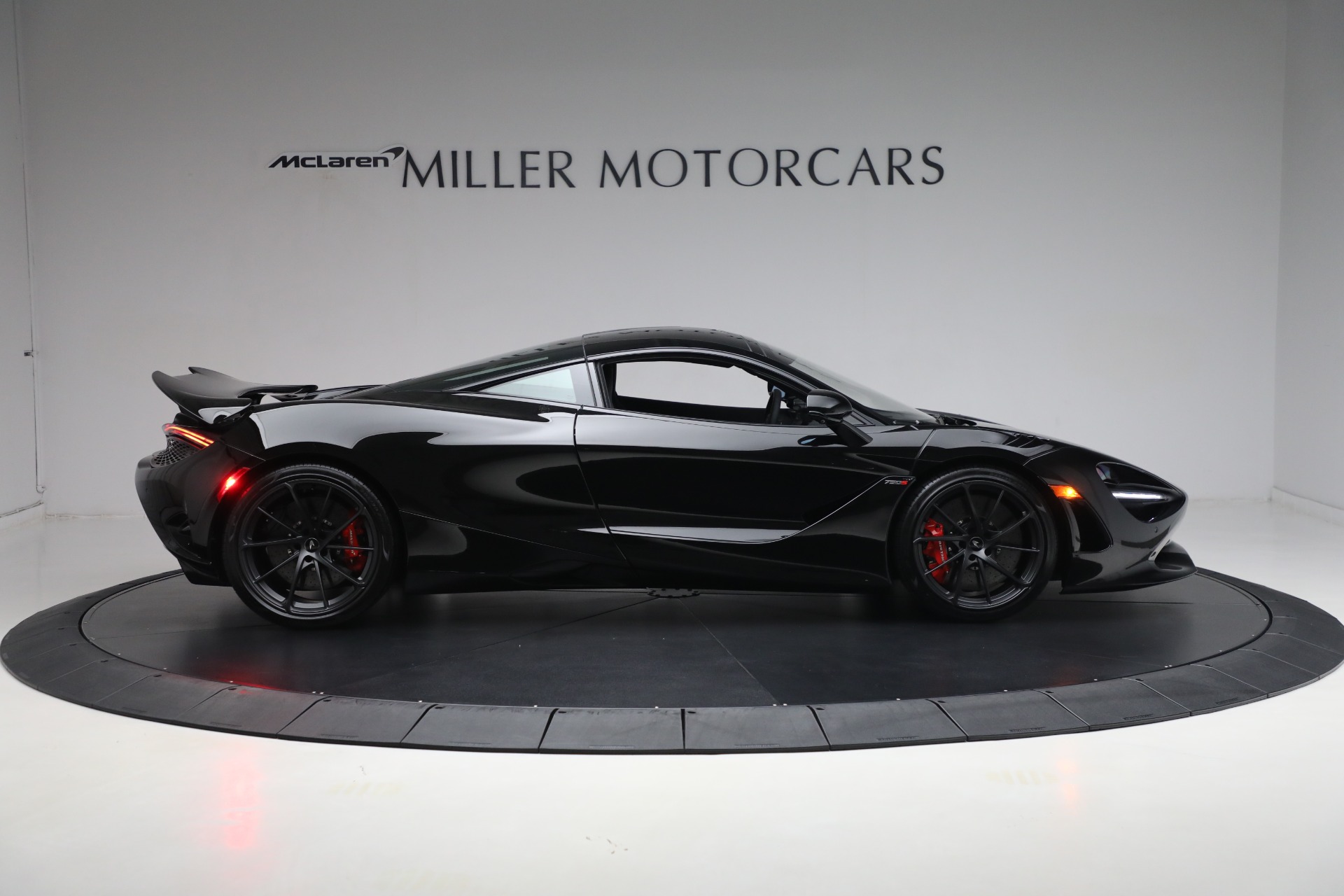 New-2024-McLaren-750S