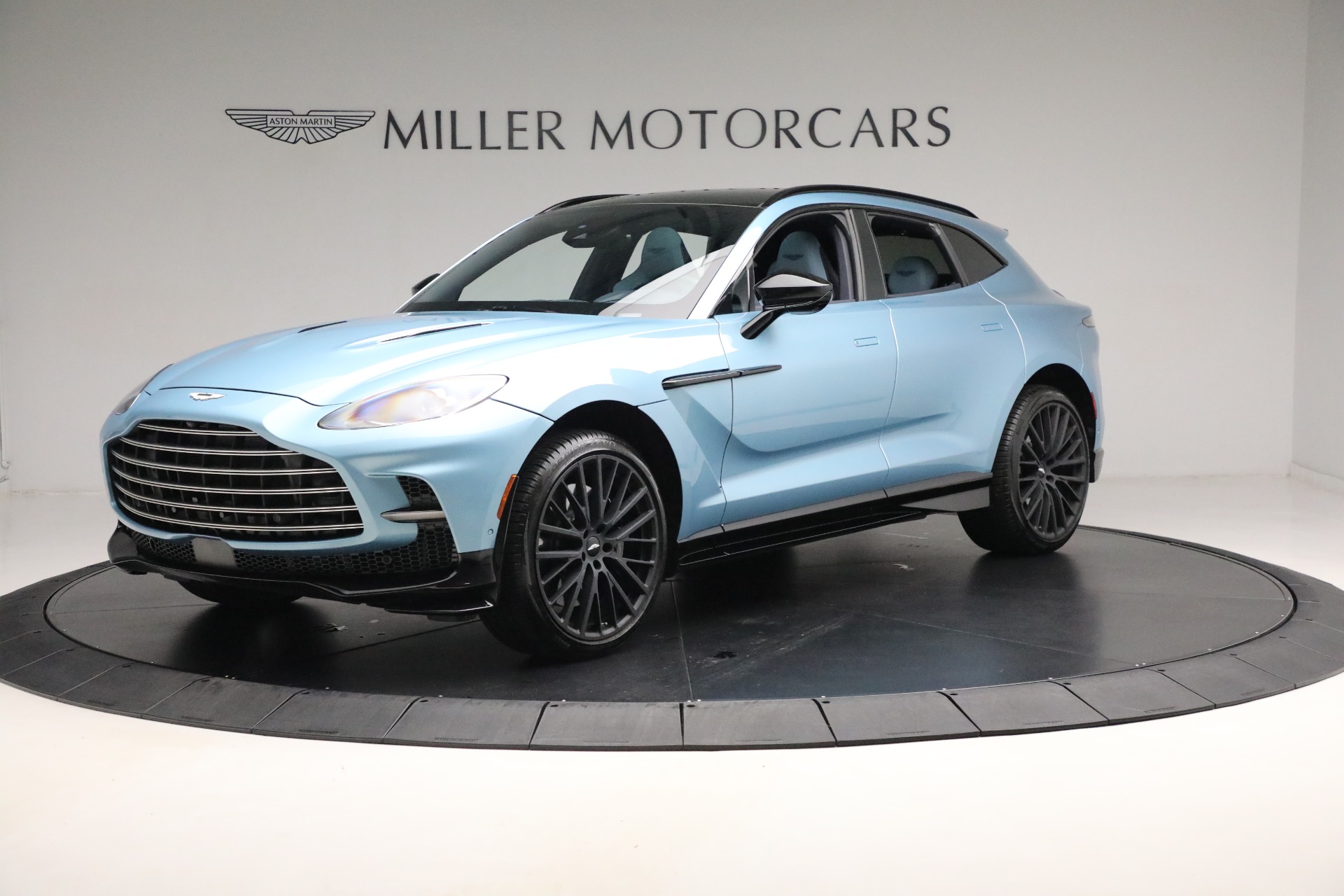 Used-2024-Aston-Martin-DBX-707