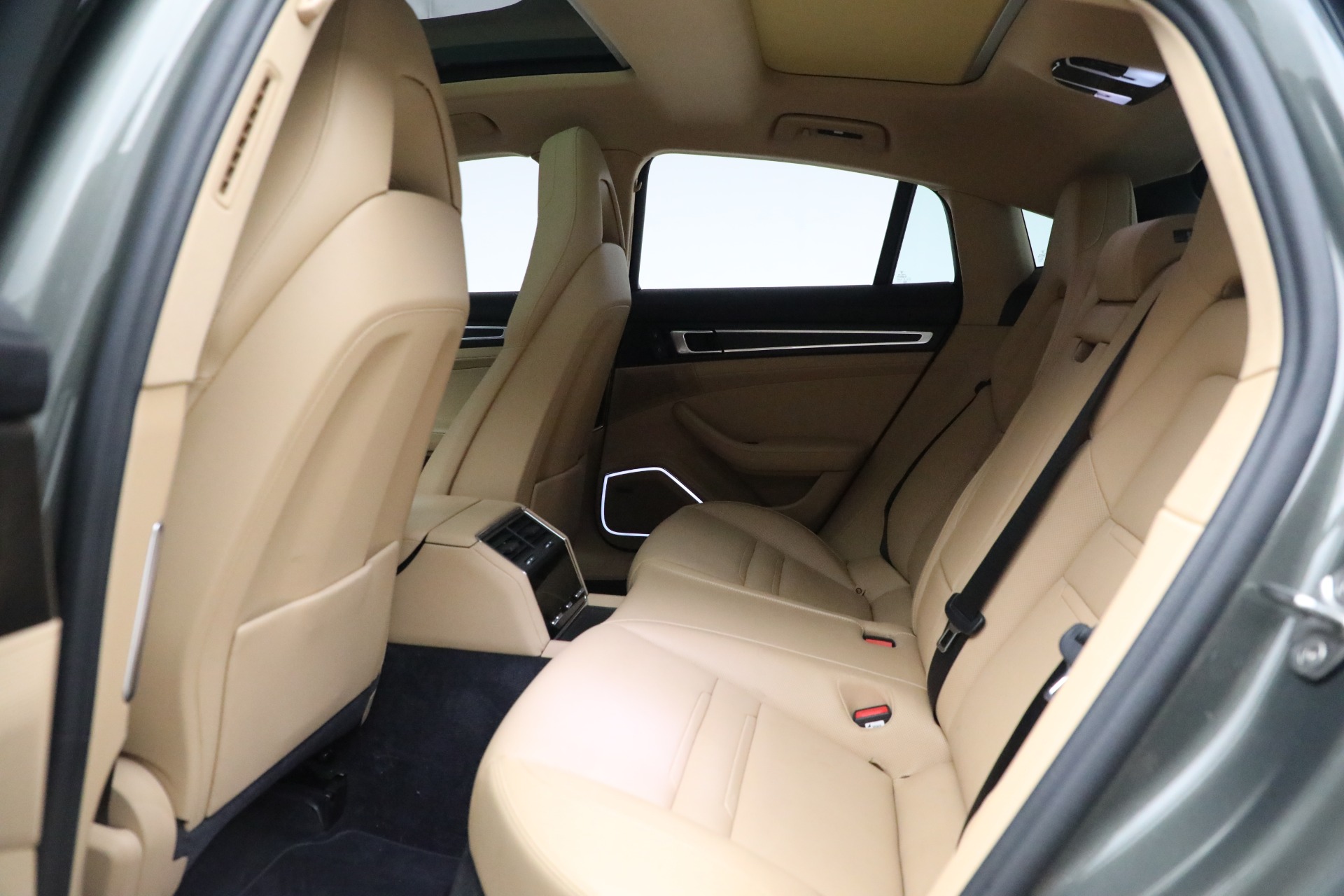 Used-2023-Porsche-Panamera-Platinum-Edition