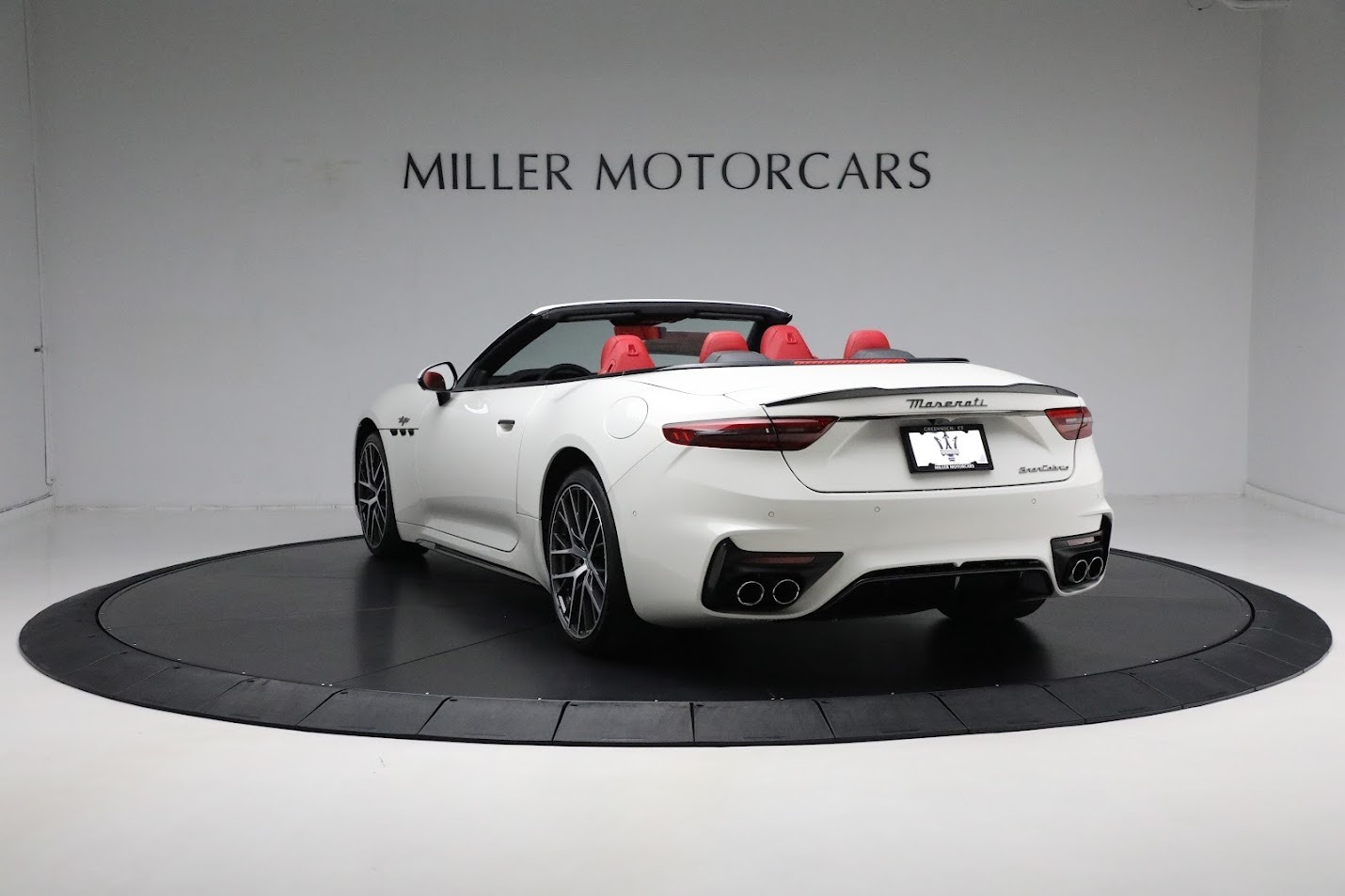 New-2024-Maserati-GranCabrio-Trofeo