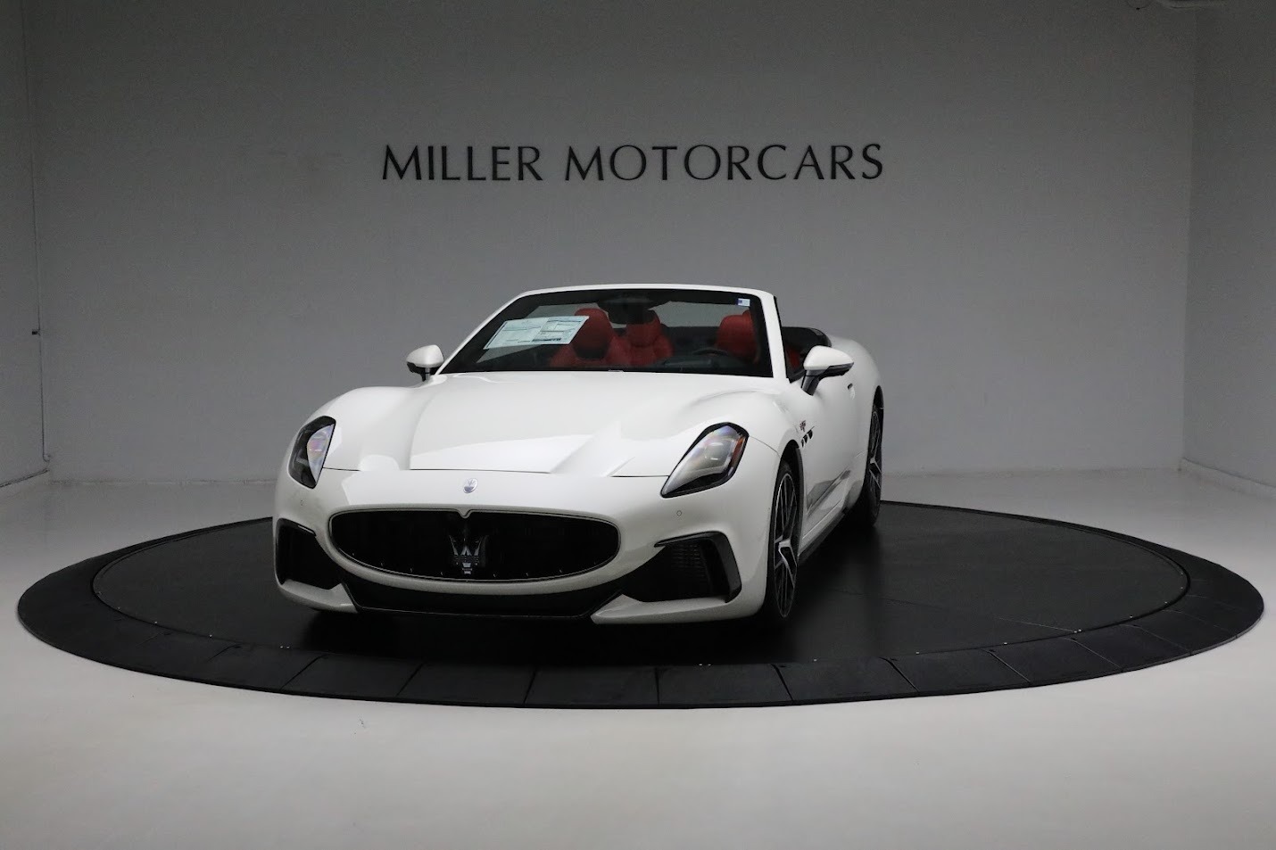 New-2024-Maserati-GranCabrio-Trofeo