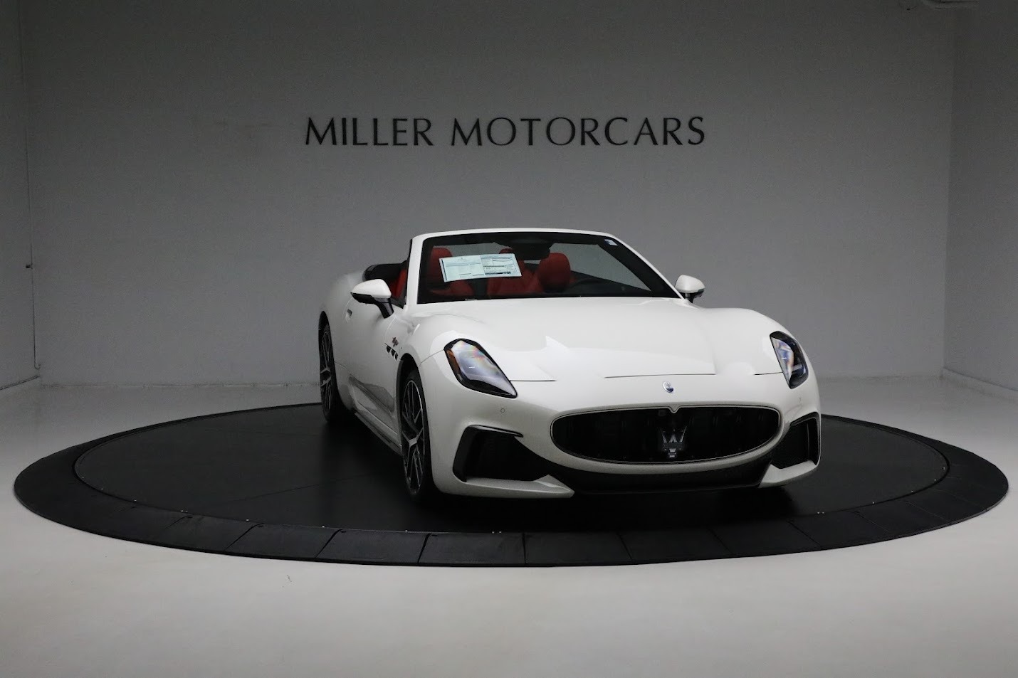 New-2024-Maserati-GranCabrio-Trofeo