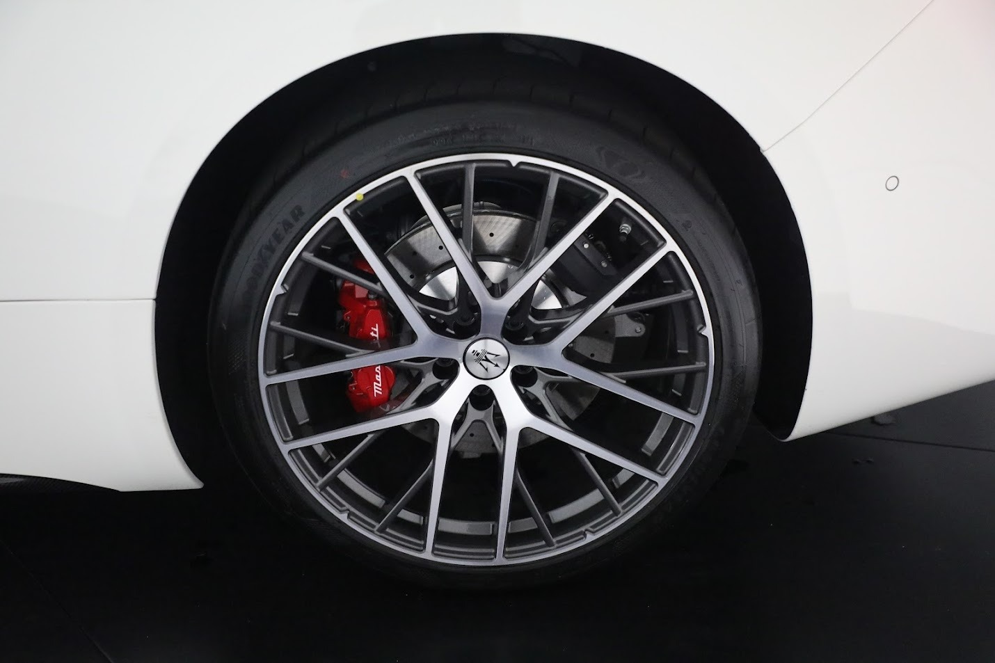 New-2024-Maserati-GranCabrio-Trofeo