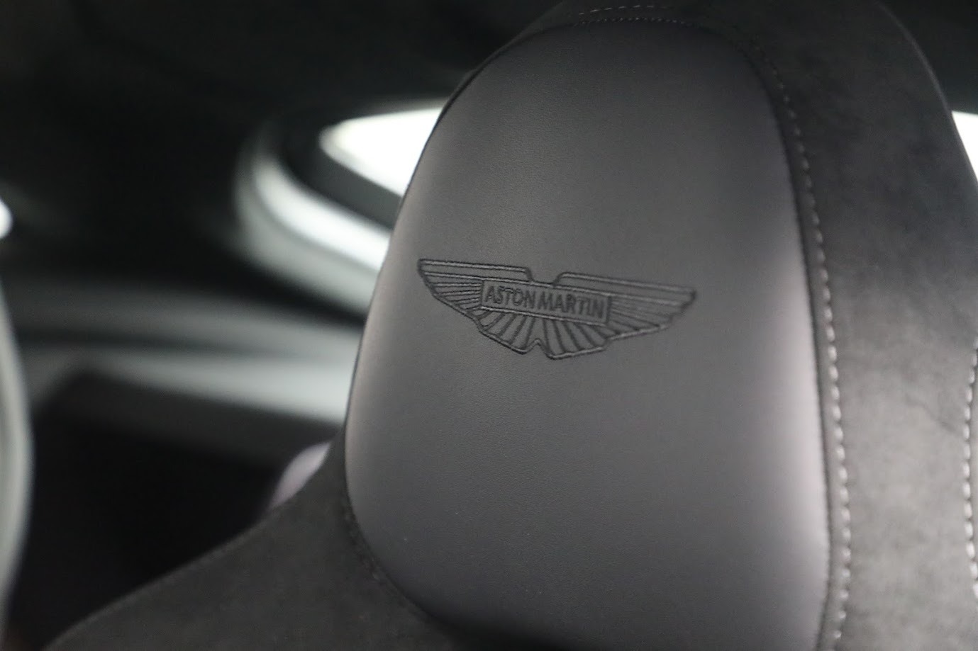 New-2025-Aston-Martin-Vantage