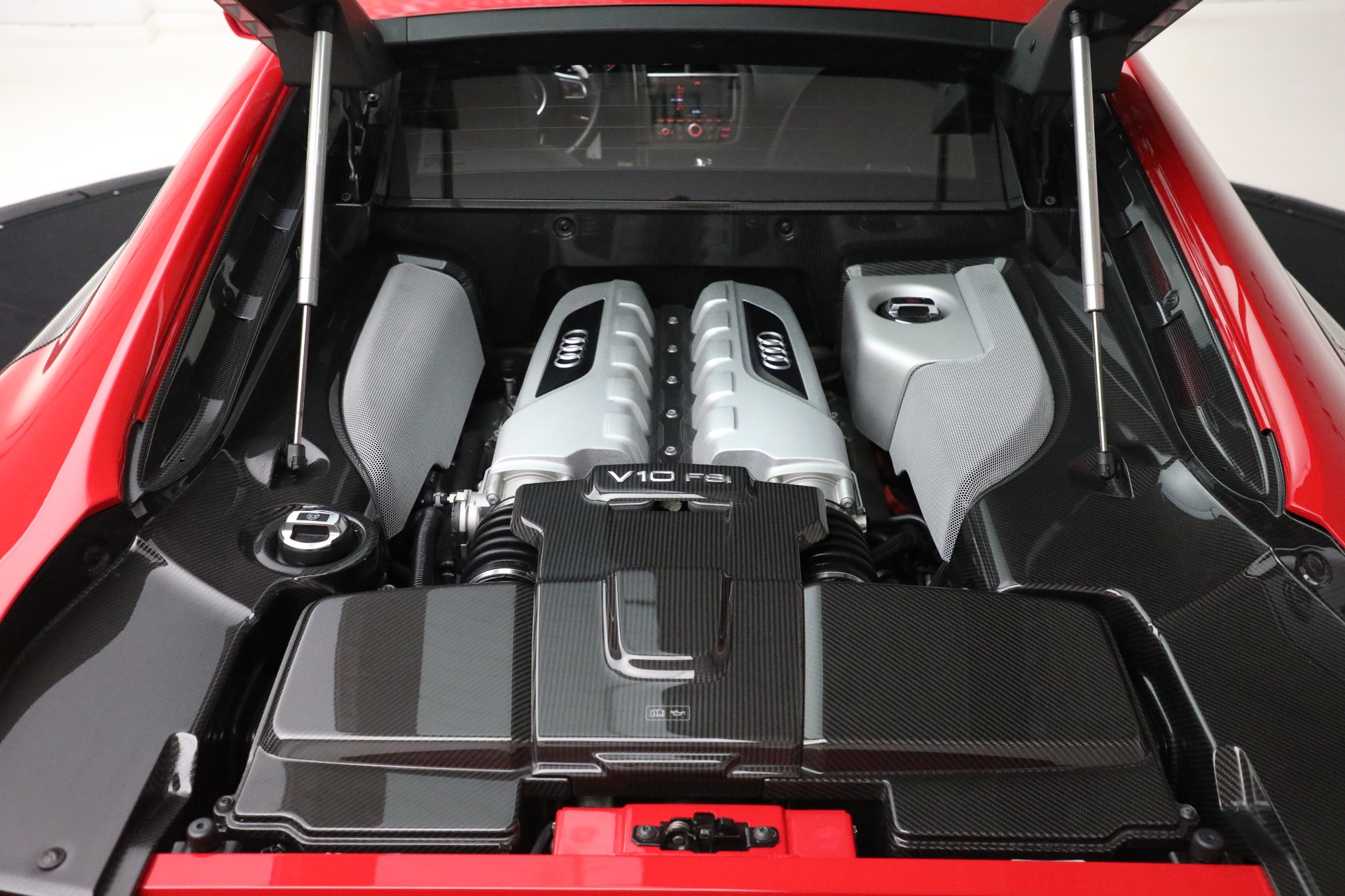 Used-2015-Audi-R8-52-quattro