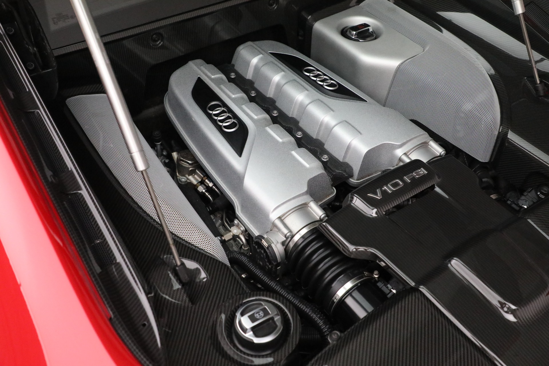 Used-2015-Audi-R8-52-quattro