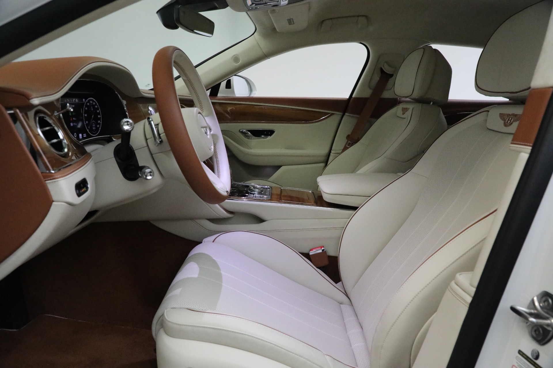 Used-2022-Bentley-Flying-Spur-Hybrid