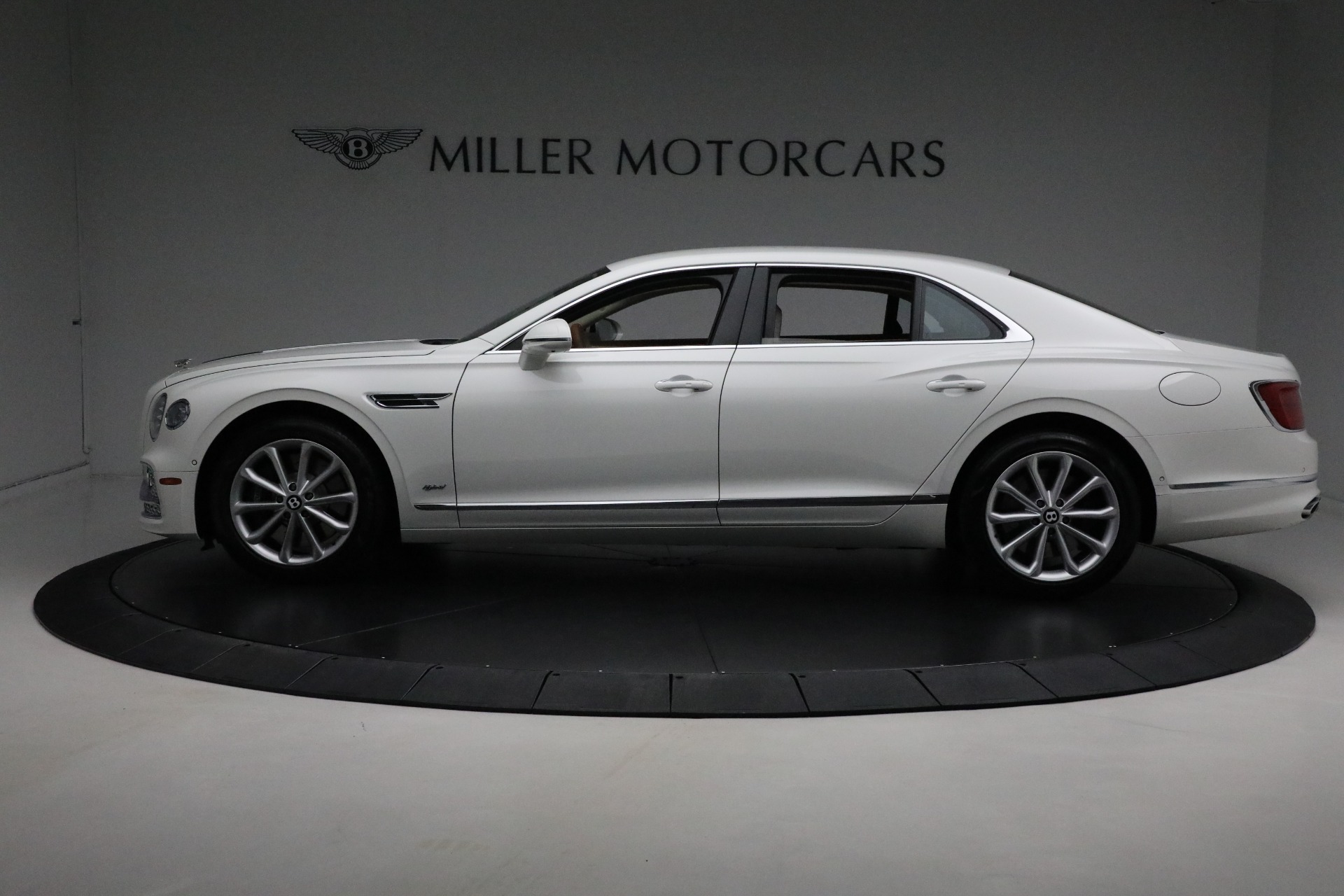Used-2022-Bentley-Flying-Spur-Hybrid