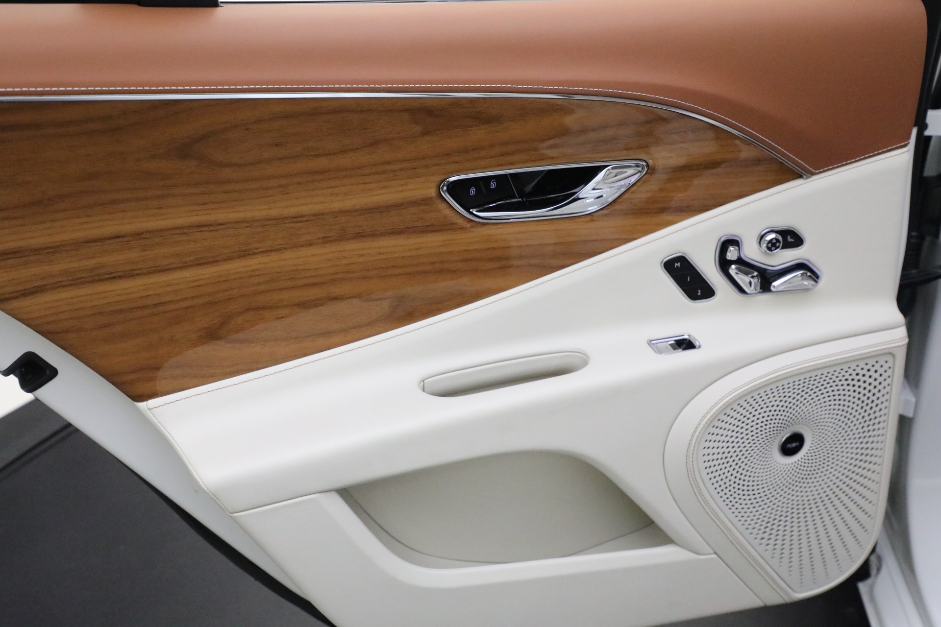 Used-2022-Bentley-Flying-Spur-Hybrid