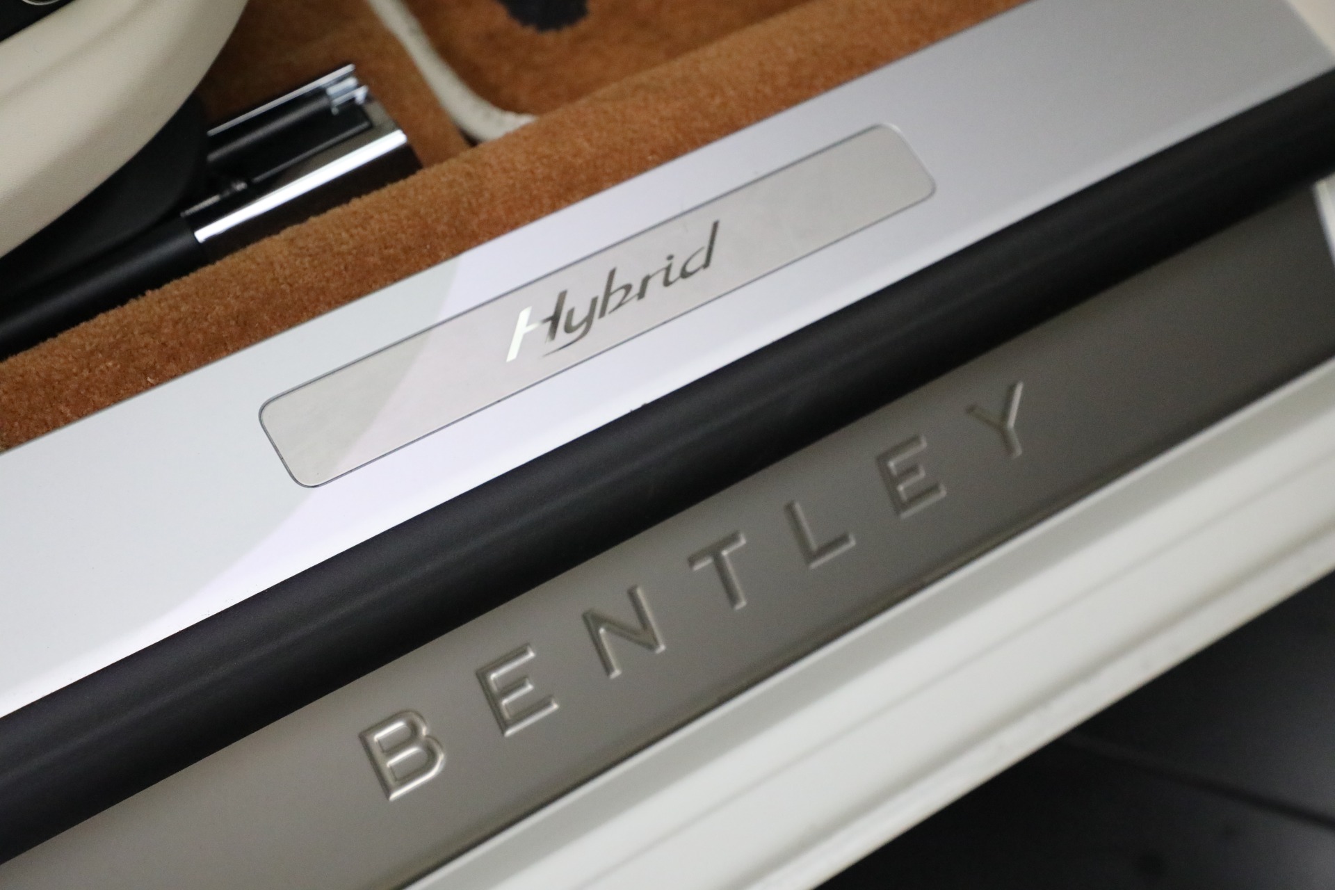 Used-2022-Bentley-Flying-Spur-Hybrid