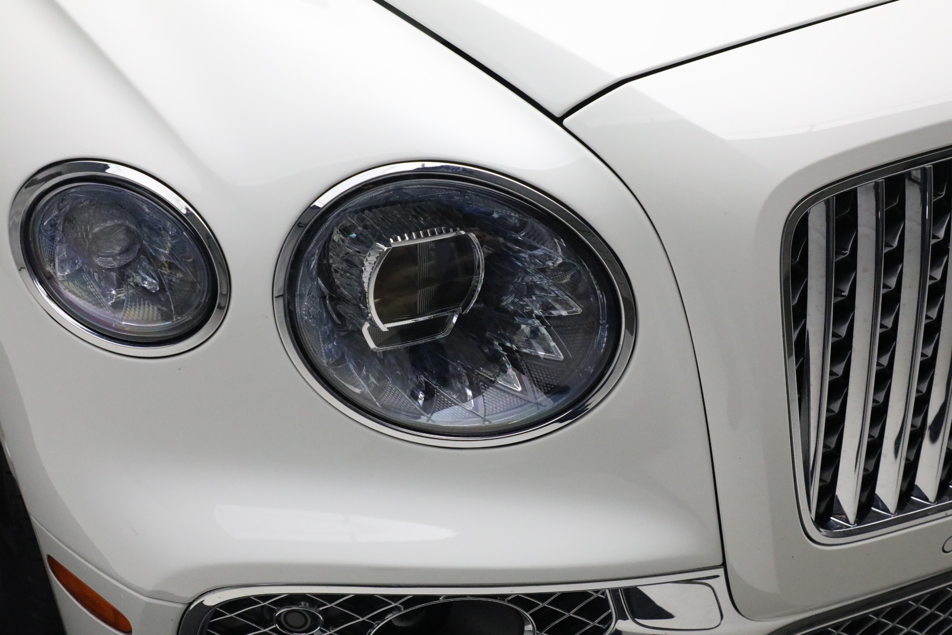 Used-2022-Bentley-Flying-Spur-Hybrid