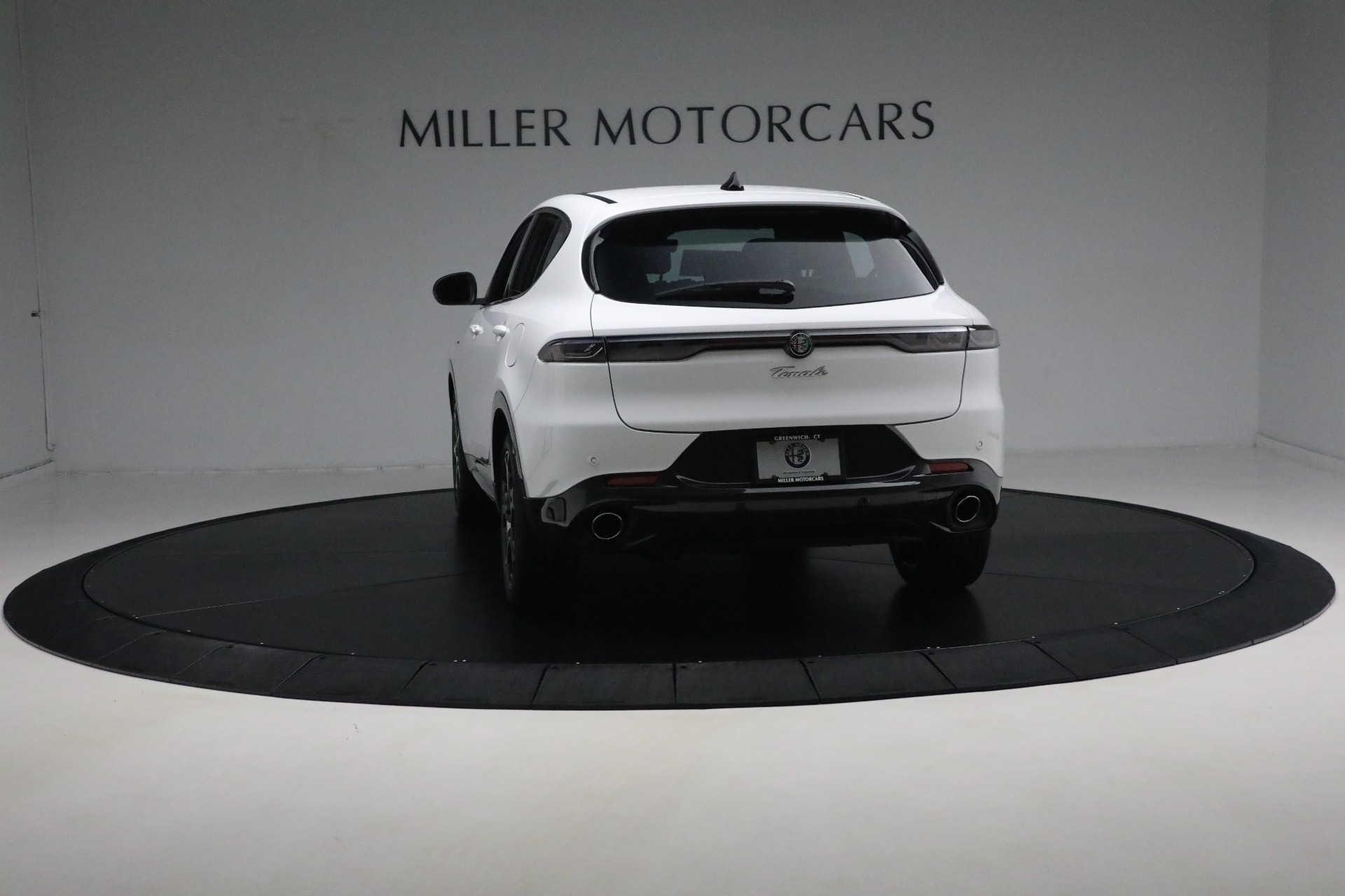 Used-2024-Alfa-Romeo-Tonale-Veloce