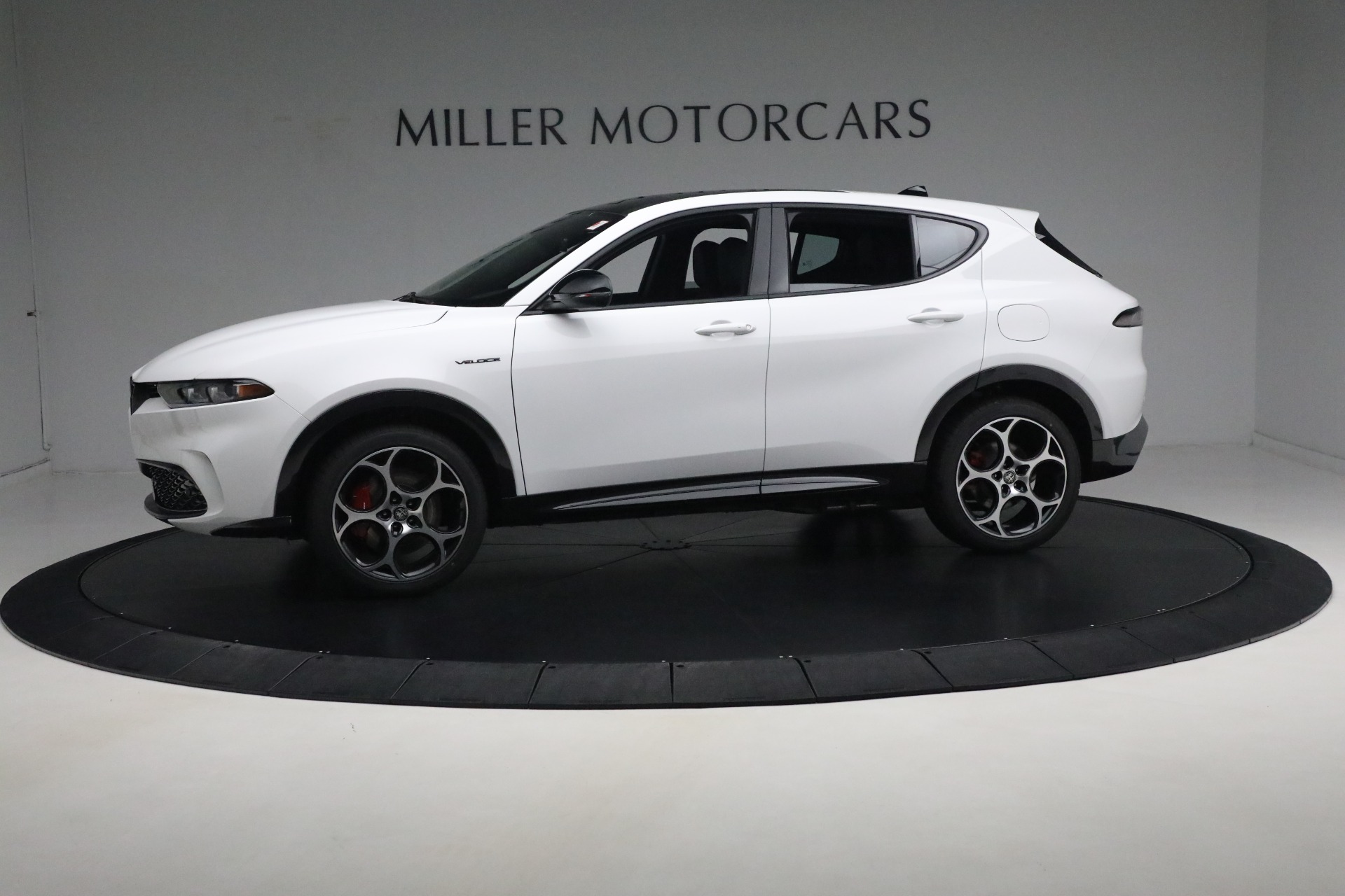 Used-2024-Alfa-Romeo-Tonale-Veloce