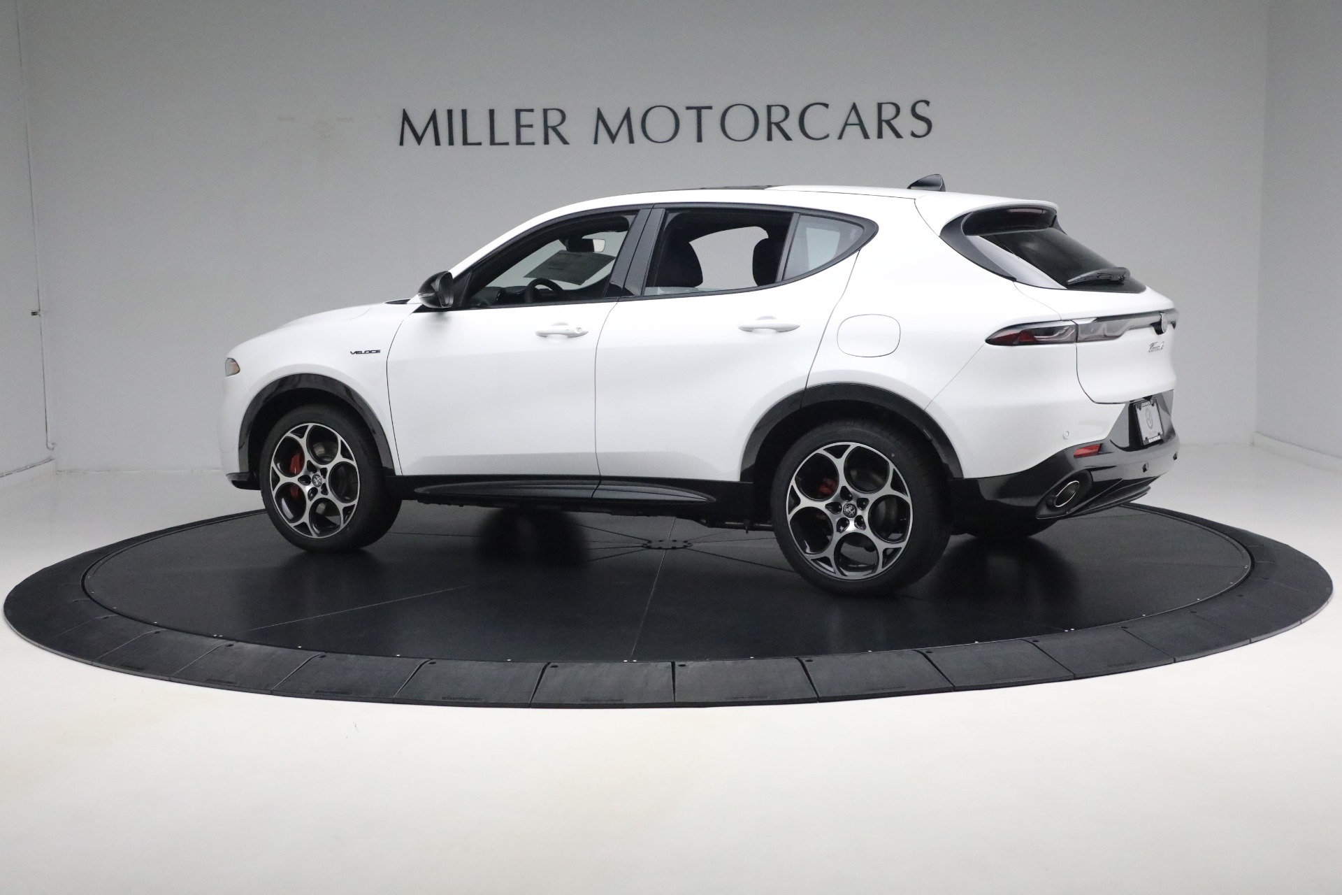 Used-2024-Alfa-Romeo-Tonale-Veloce