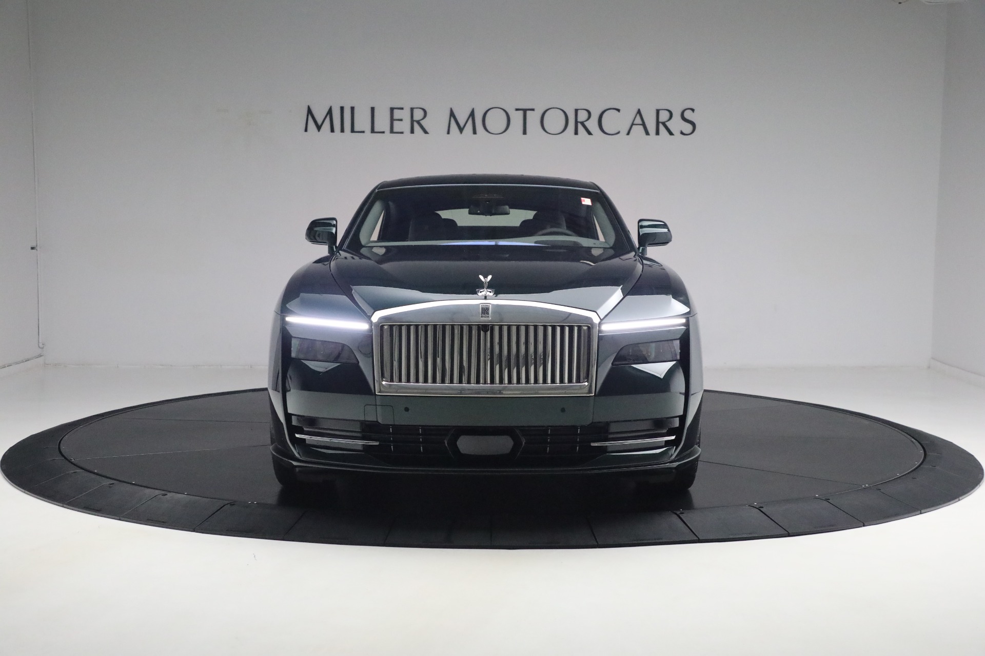 New-2024-Rolls-Royce-Spectre