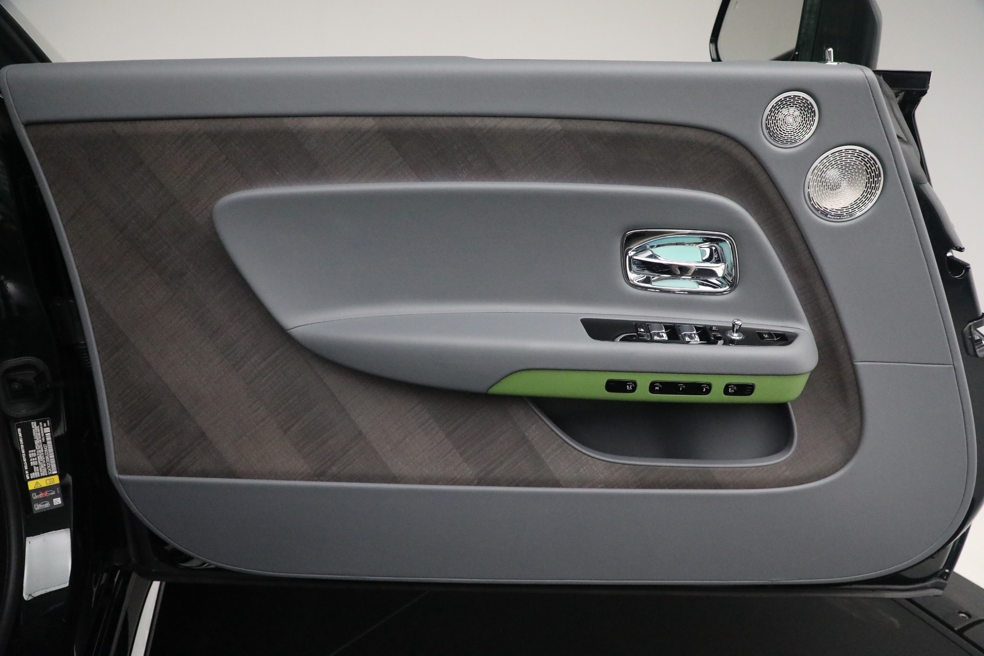 New-2024-Rolls-Royce-Spectre