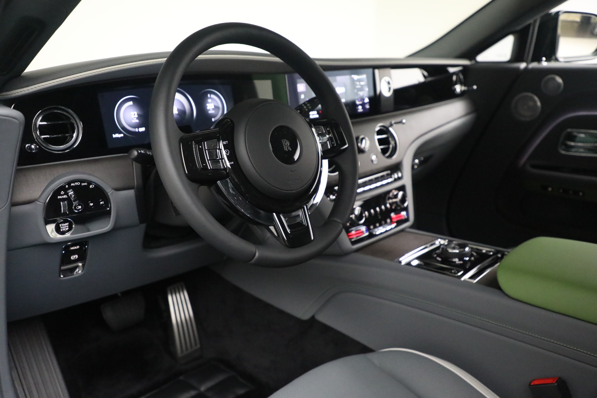 New-2024-Rolls-Royce-Spectre