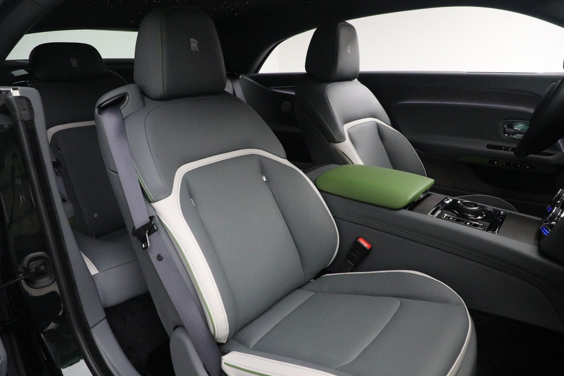 New-2024-Rolls-Royce-Spectre