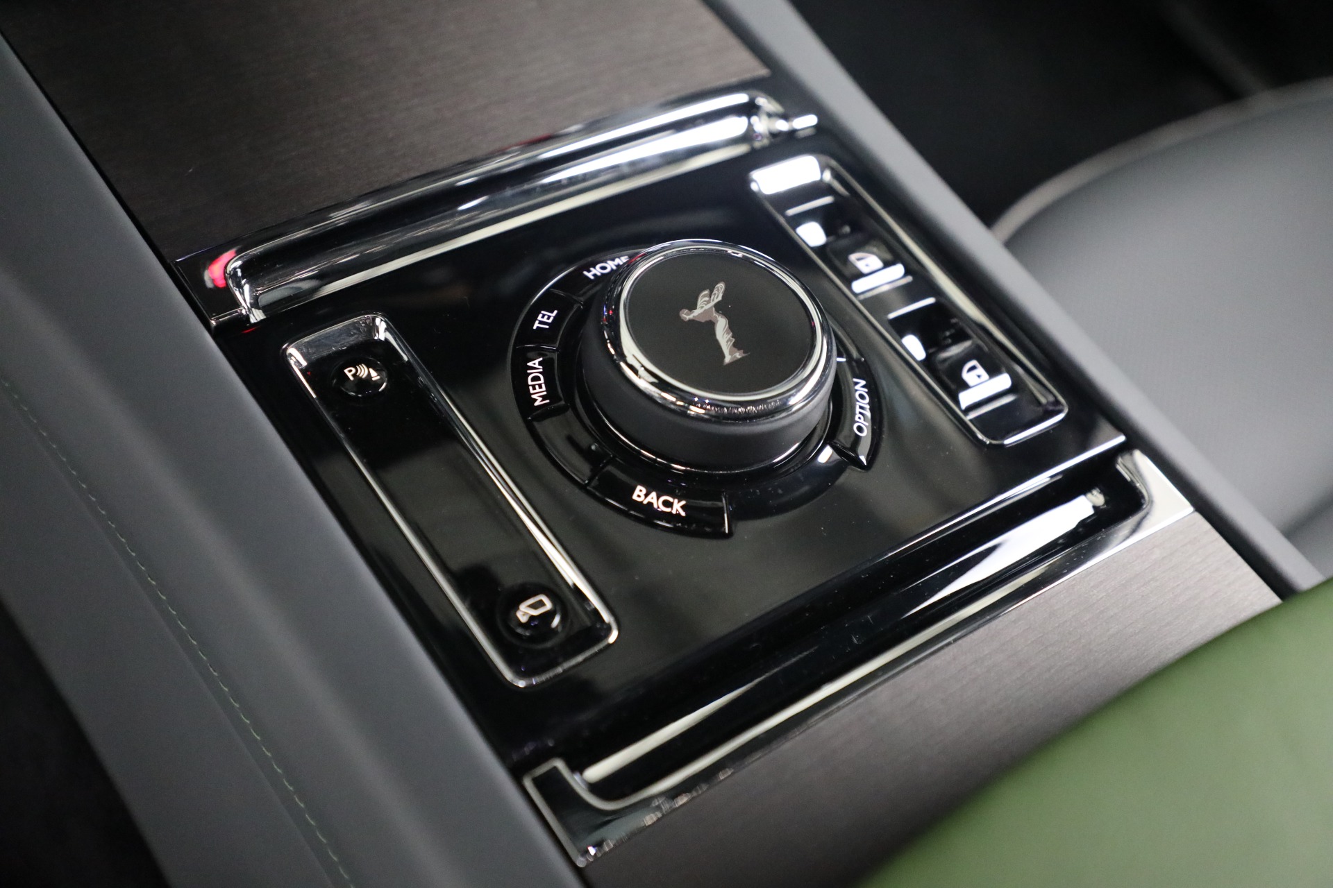 New-2024-Rolls-Royce-Spectre