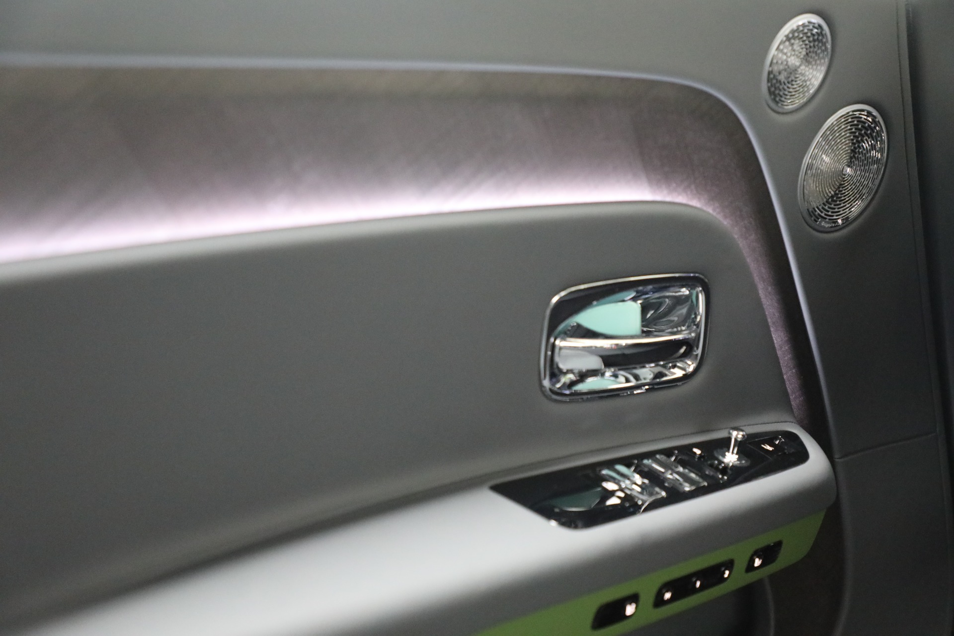 New-2024-Rolls-Royce-Spectre