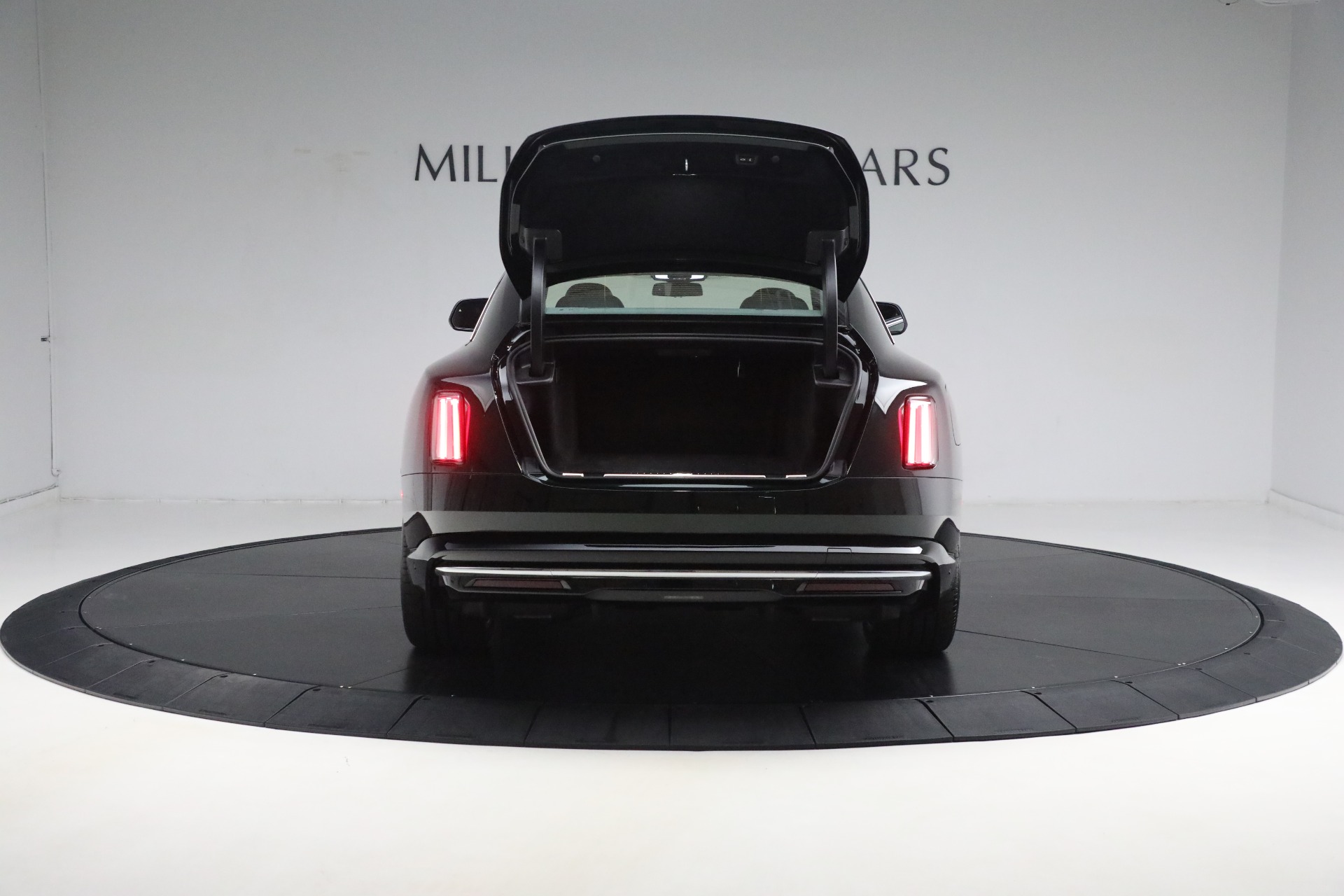 New-2024-Rolls-Royce-Spectre